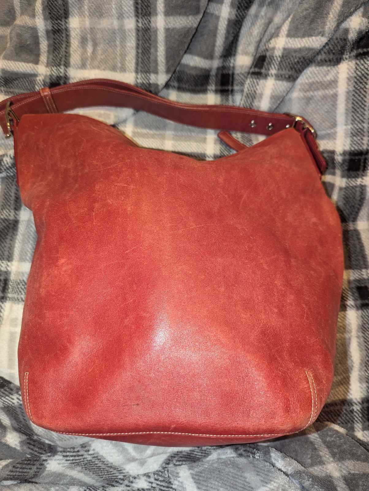 Coach Red Bleecker Bucket Signature Legacy Vintage Shoulder Bag No D2S-9151