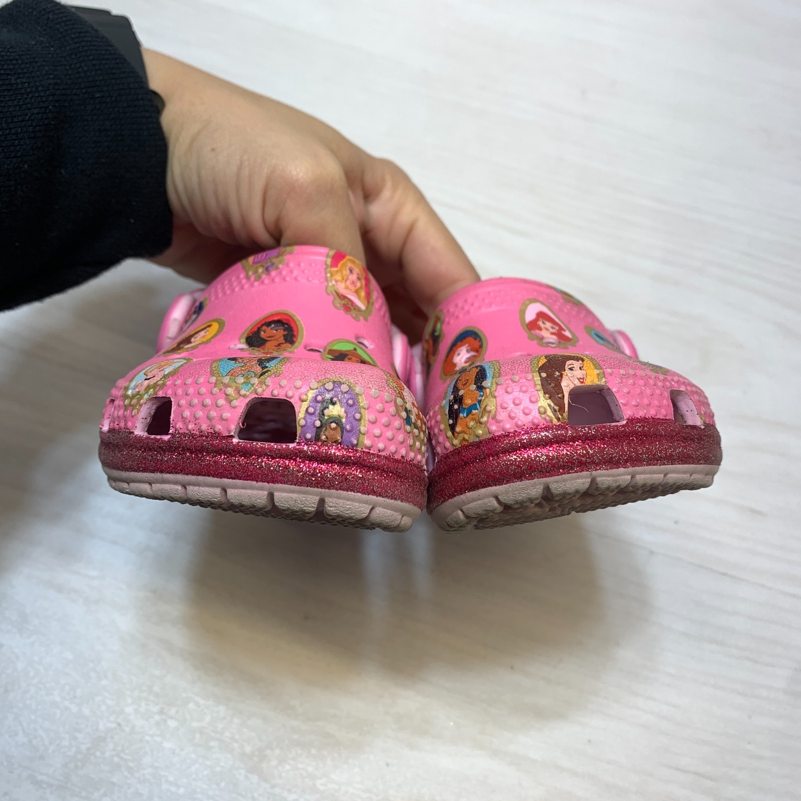 Crocs Disney Princess Clogs Unisex Child Size 6 Pink Classic Outdoor Casual