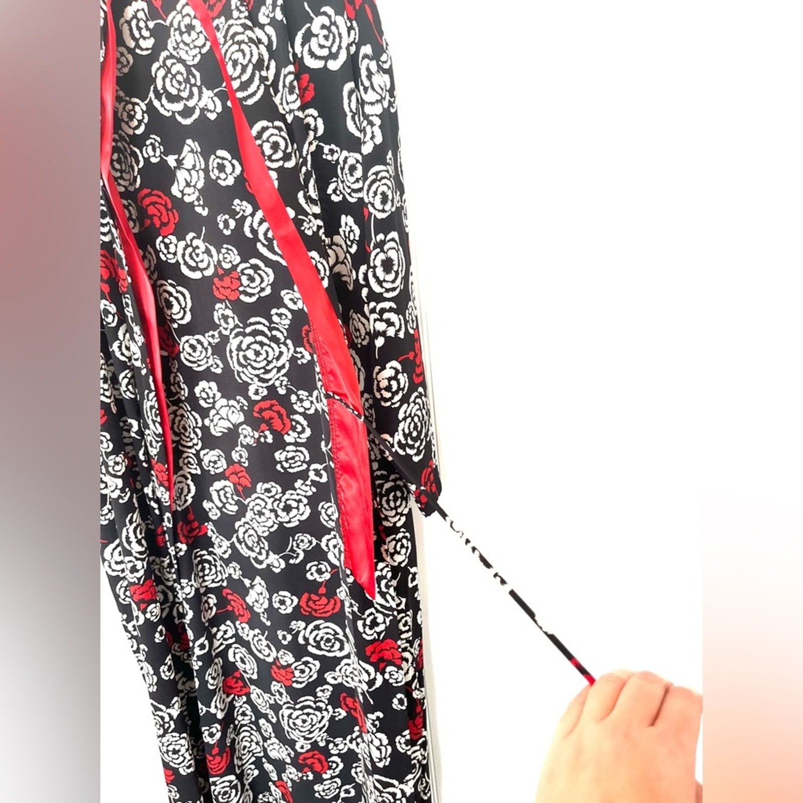 Vintage Black White and Red Nightgown and Robe Set Kimono Floral Peignor Sexy