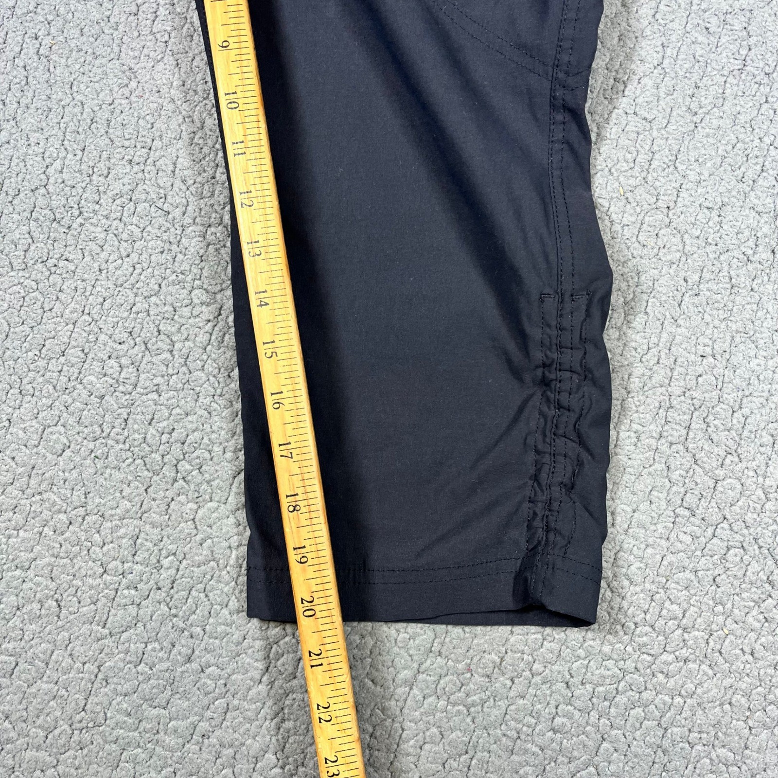 Eddie Bauer Rainier Capris Womens 6 Black Hiking Outdoor Cargo Pants 1258037