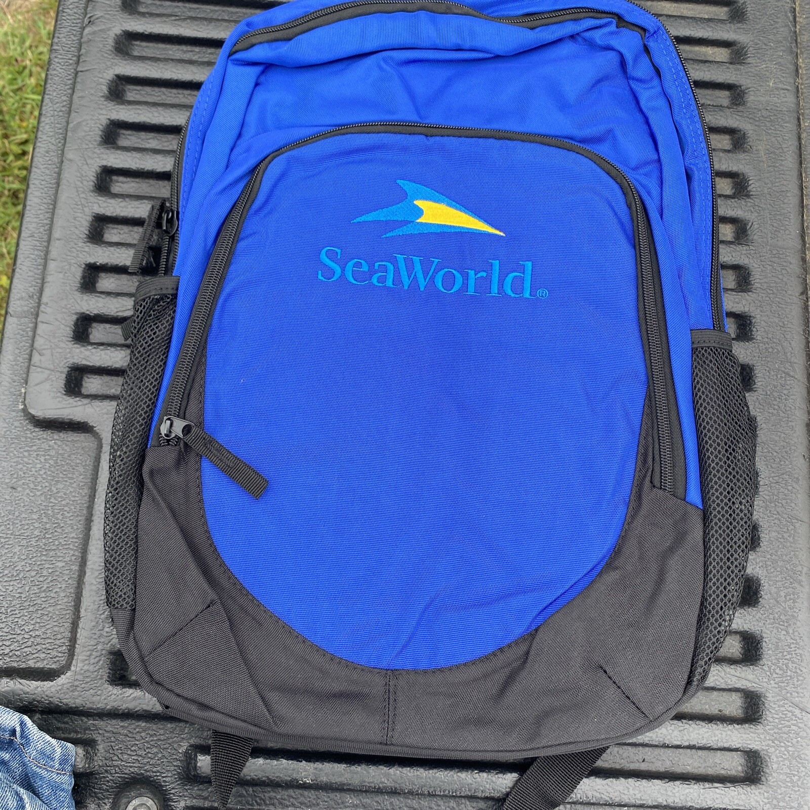 Sea World Backpack Official Orlando Large Blue Black Multiple Pockets Zipper NWT