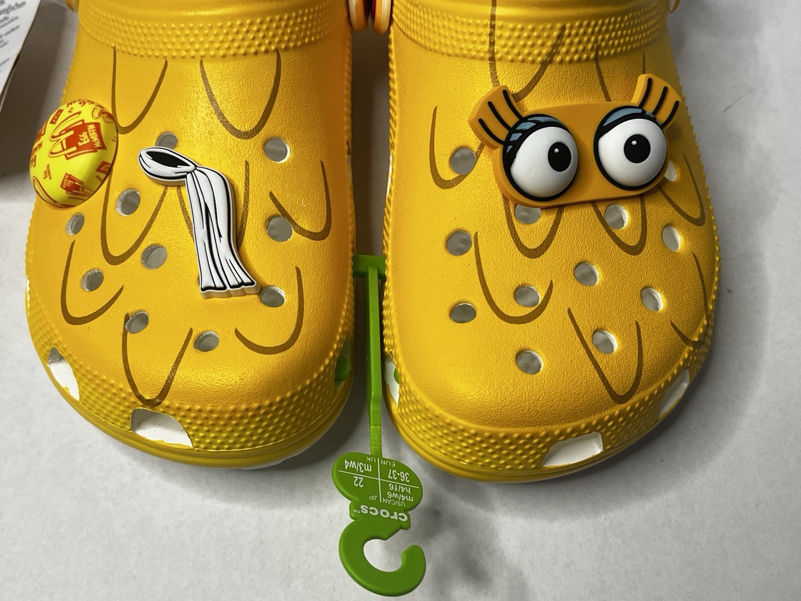 Crocs x McDonald’s W6 M4 Yellow Classic Birdie Big Bird Clog 2023 Edition