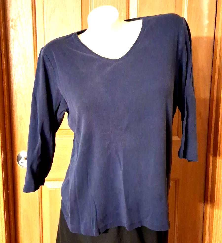 by Chicos Navy Blue Tee V-Neck Bracelet Sleeves Misses Size 3 (Reg 16)