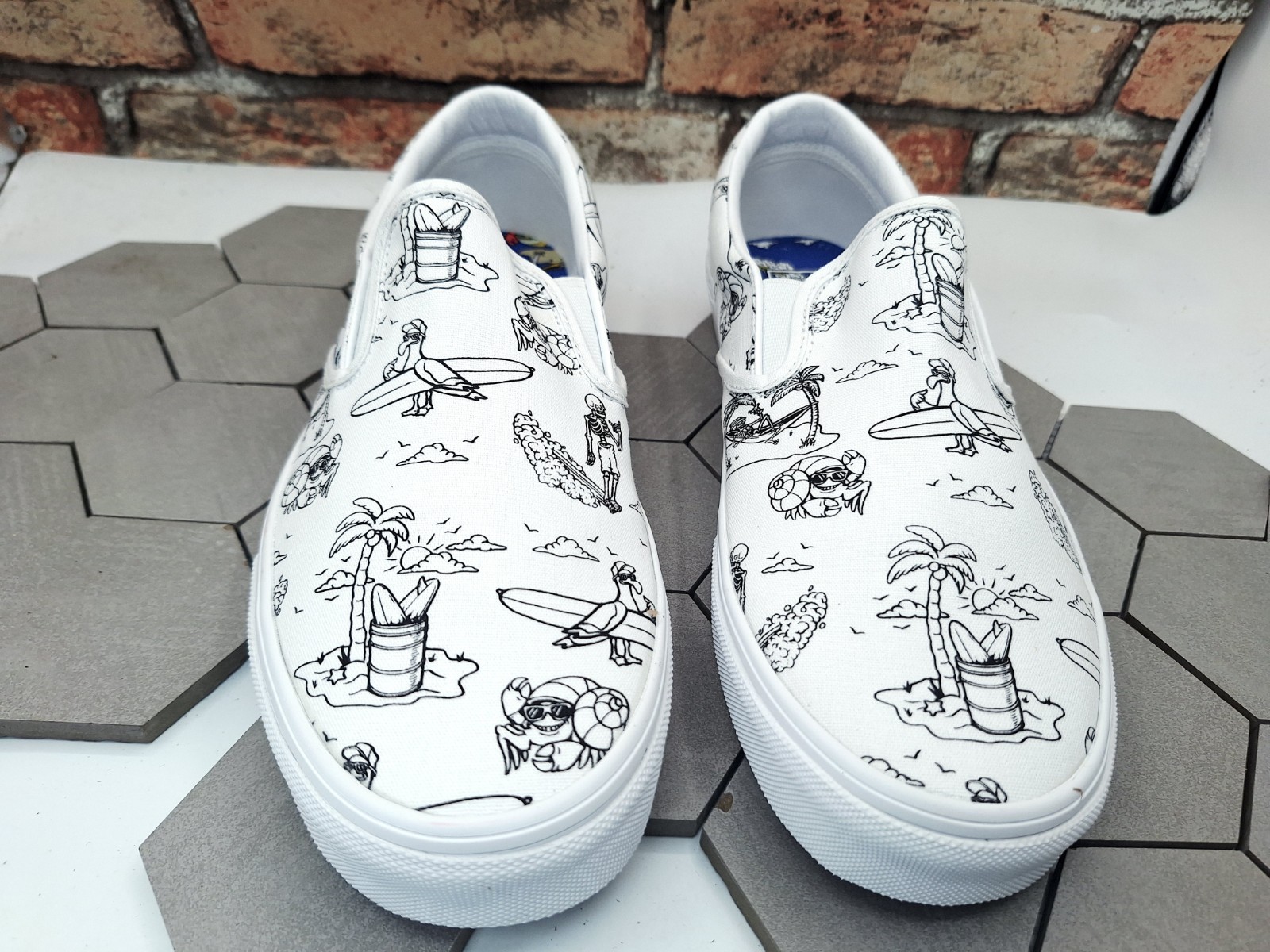 Vans Classic SlipOn Low Tide True White Beach Graphic Skater Surf Shoe Men Sz 11