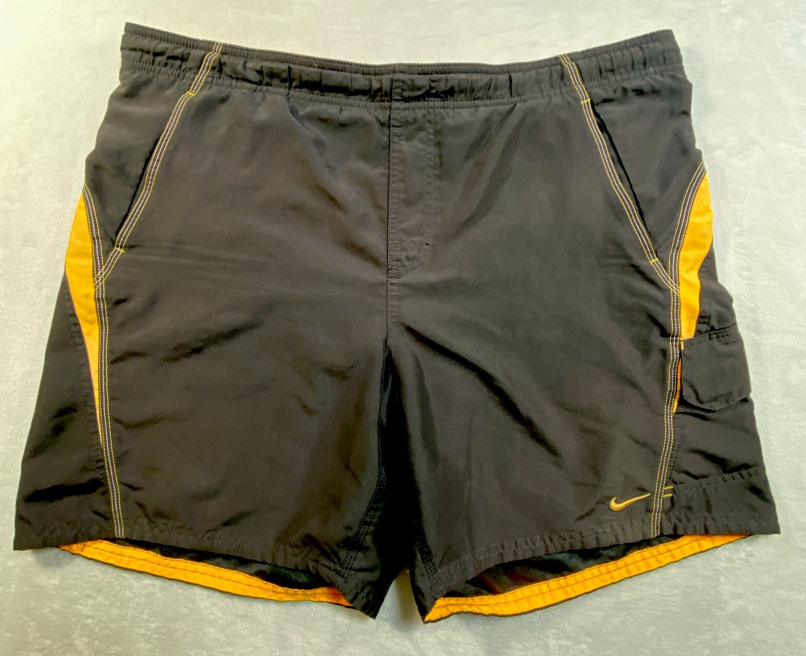 Nike Shorts Men’s Large Volley Swim Trunk Board Black Orange 9” Hybrid Quick Dry
