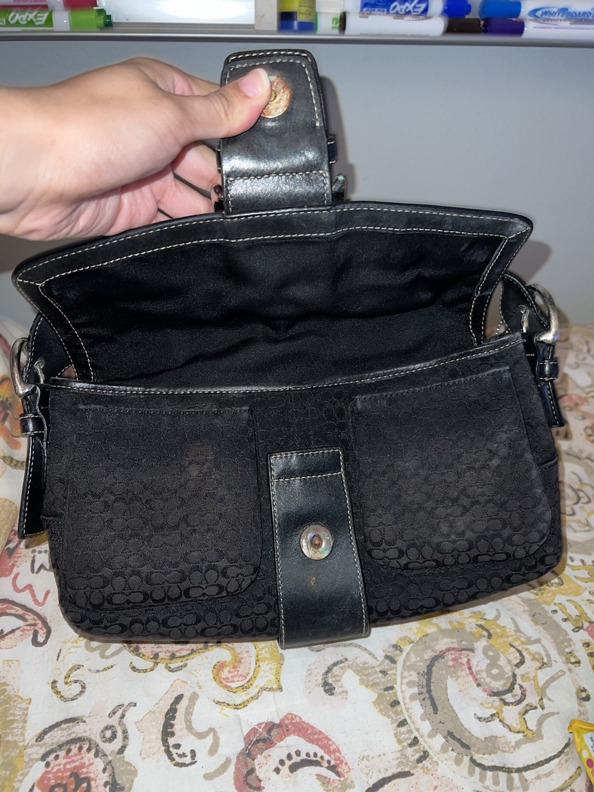 Coach Black Signature Logo Shoulder Bag Buckle/Magnetic Closure Silver Hardware