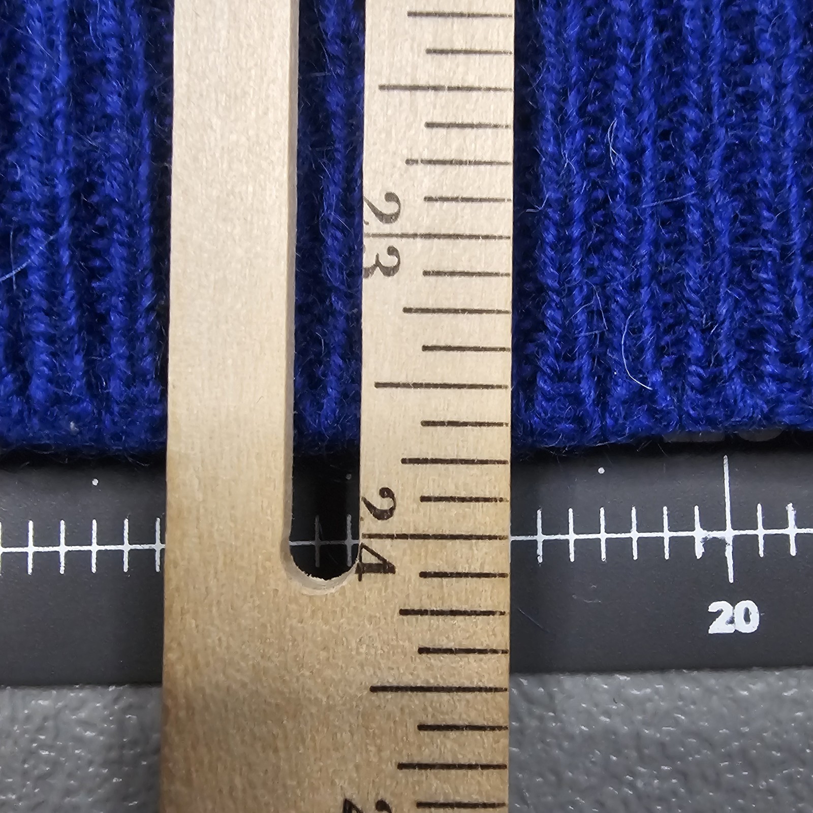 Vintage Eddie Bauer Sweater Large Blue Crew Neck Wool USA Fisherman 70s Preppy