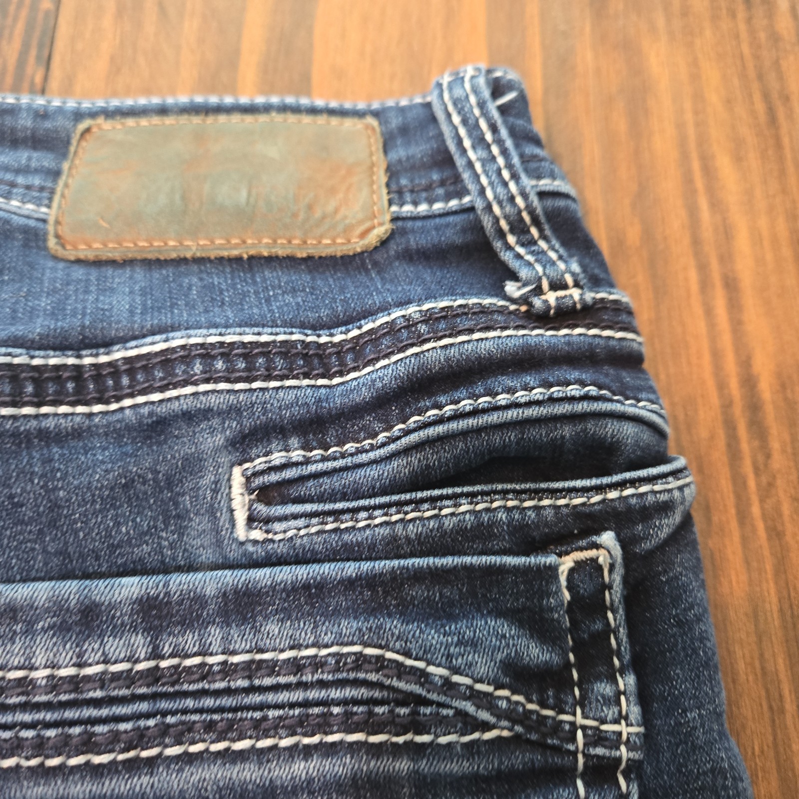 BKE Buckle Jake Straight Jeans Mens 32×34 Mid Wash Blue Premium Stretch Denim