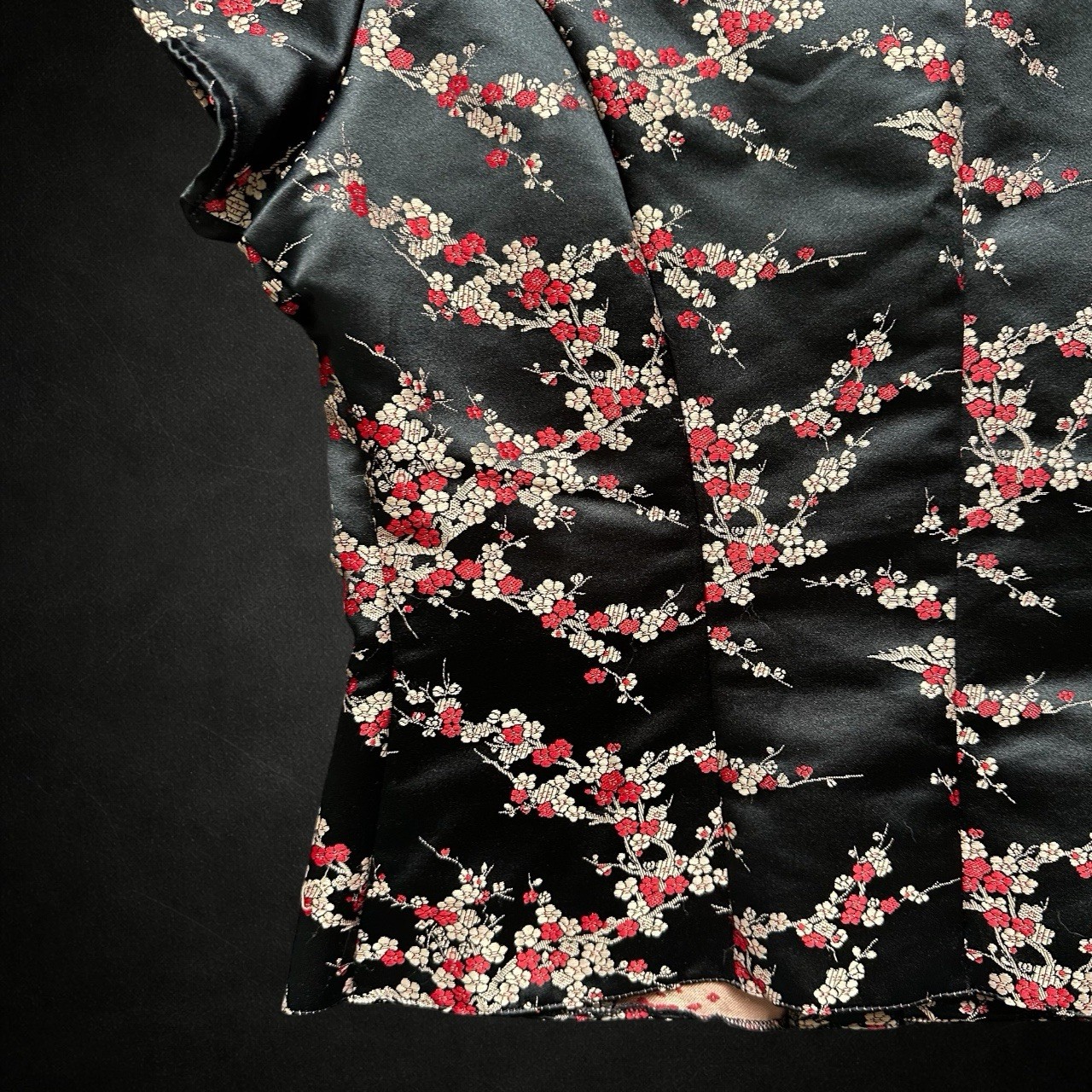 Principles Womens Y2K Asian Inspired Top 14 Black Red Floral Fitted Blouse 90s