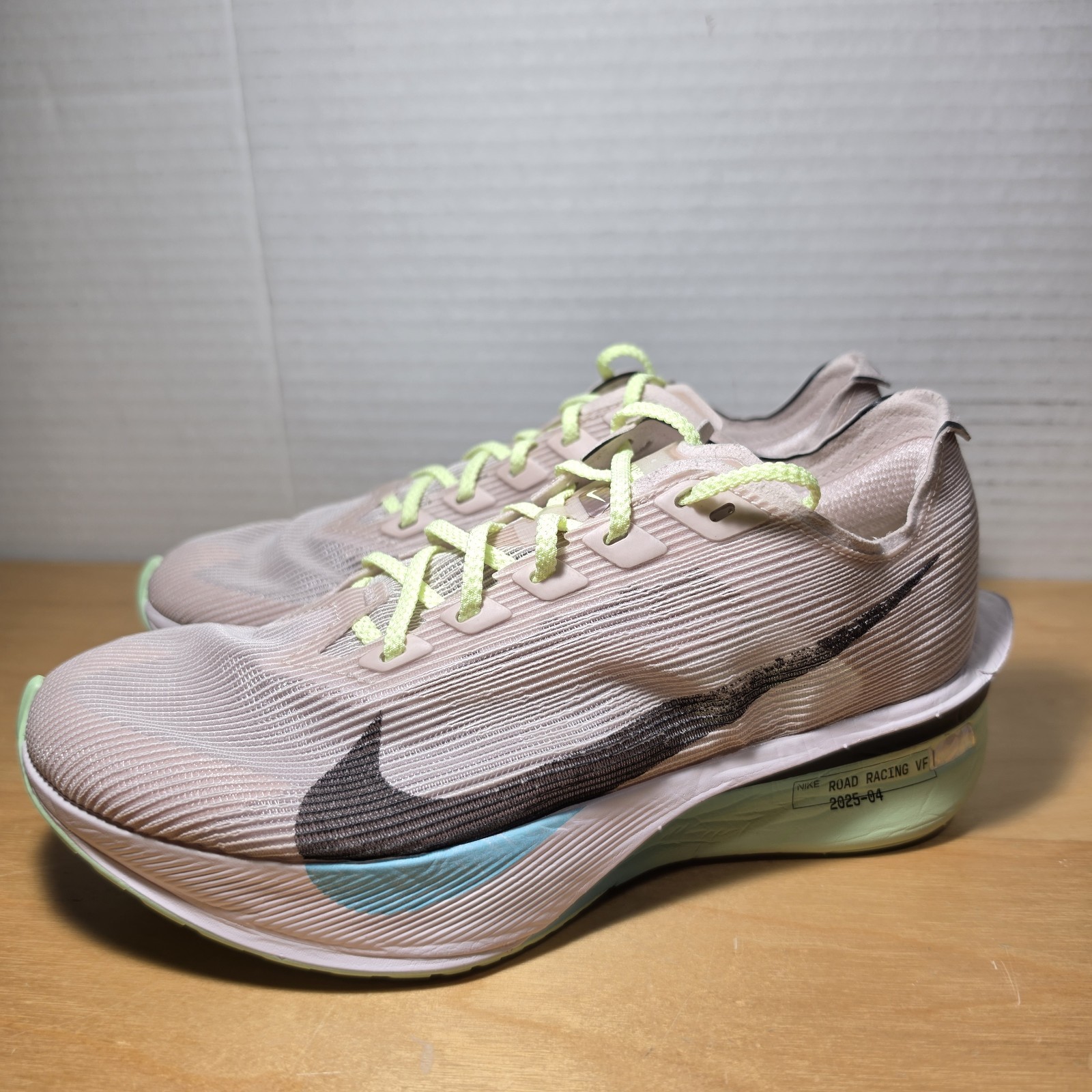 Women 6 – Nike ZoomX VaporFly Next% 4 Silt Barely Volt Running Shoes IH6277-602