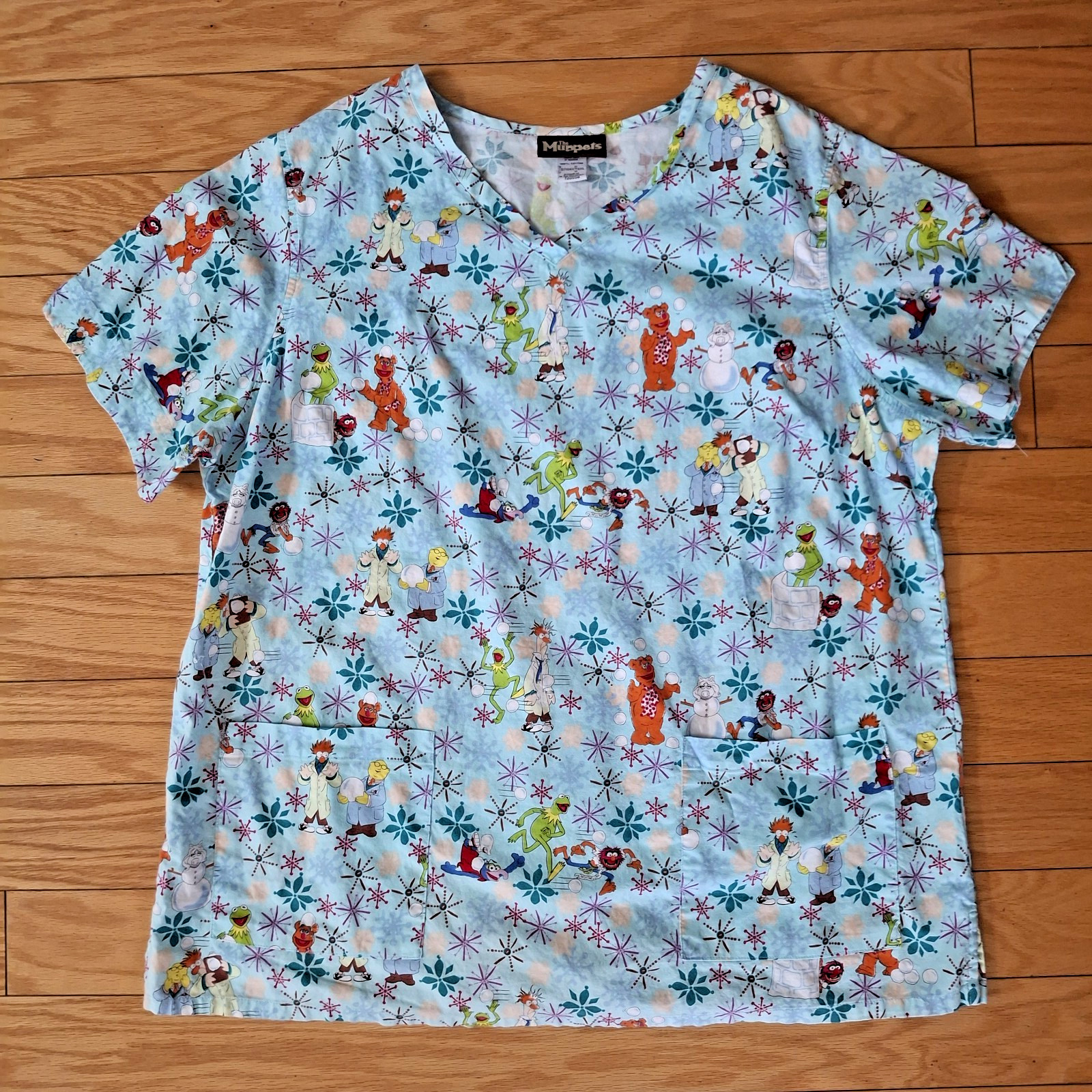 Muppets Women’s Sz XXL Short Sleeve Scrub Top Kermit Beaker Fozzie Bear Gonzo