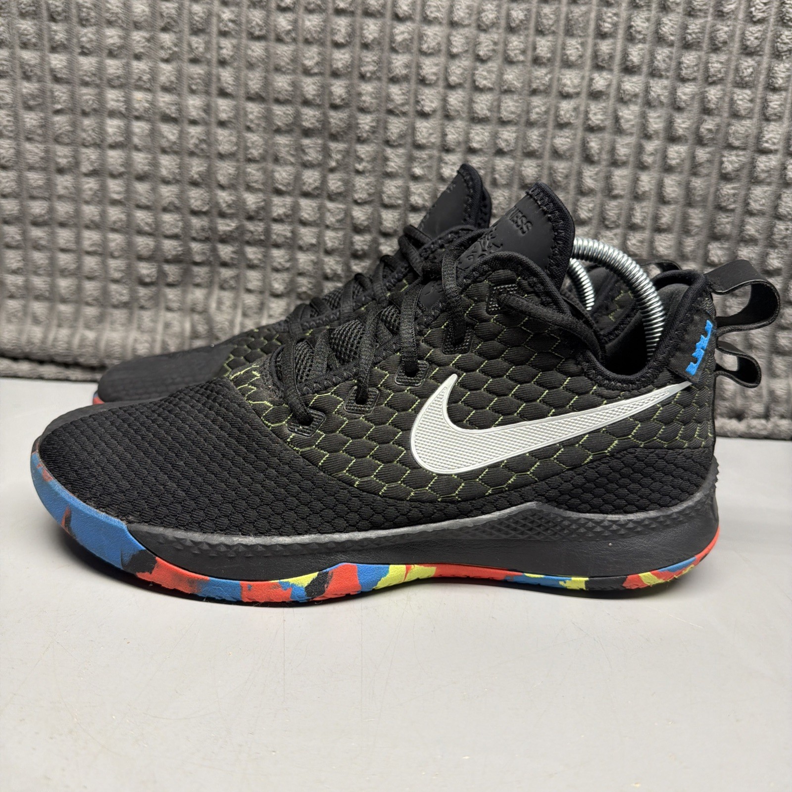 Nike Air LeBron James Witness III 3 Black Multi Color AO4433-009 Men Size 8.5 A+