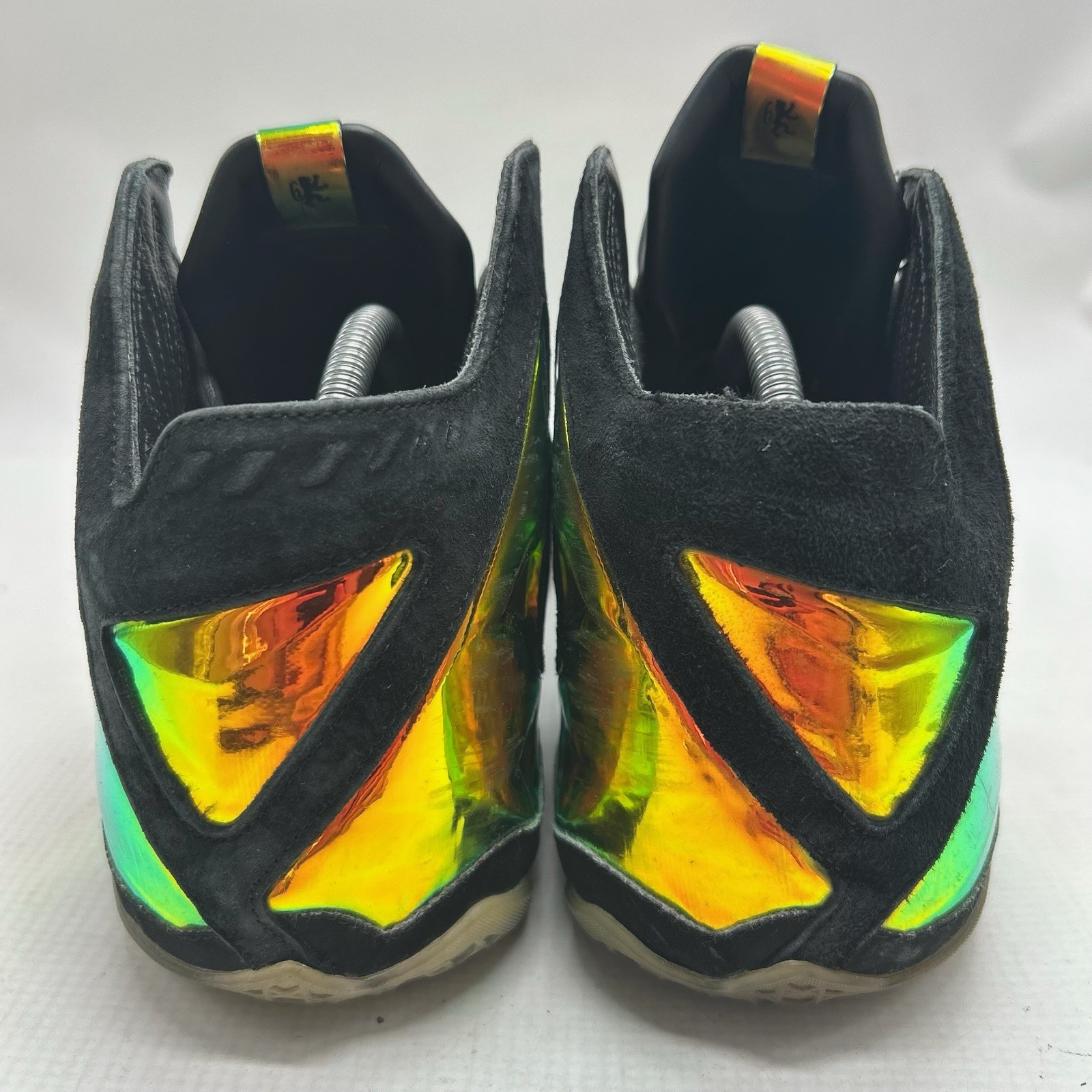 Nike LeBron 11 EXT QS Kings Crown Men’s Size 9.5 US 677693-001 Black Basketball