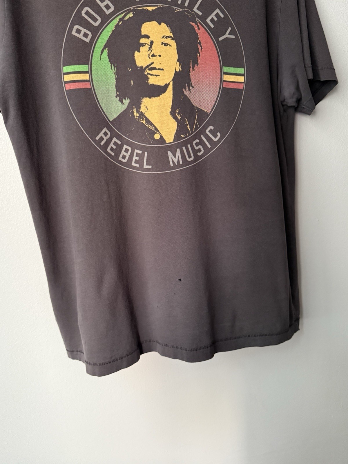 Bob Marley Rebel Music Graphic Shirt Gray Large Official