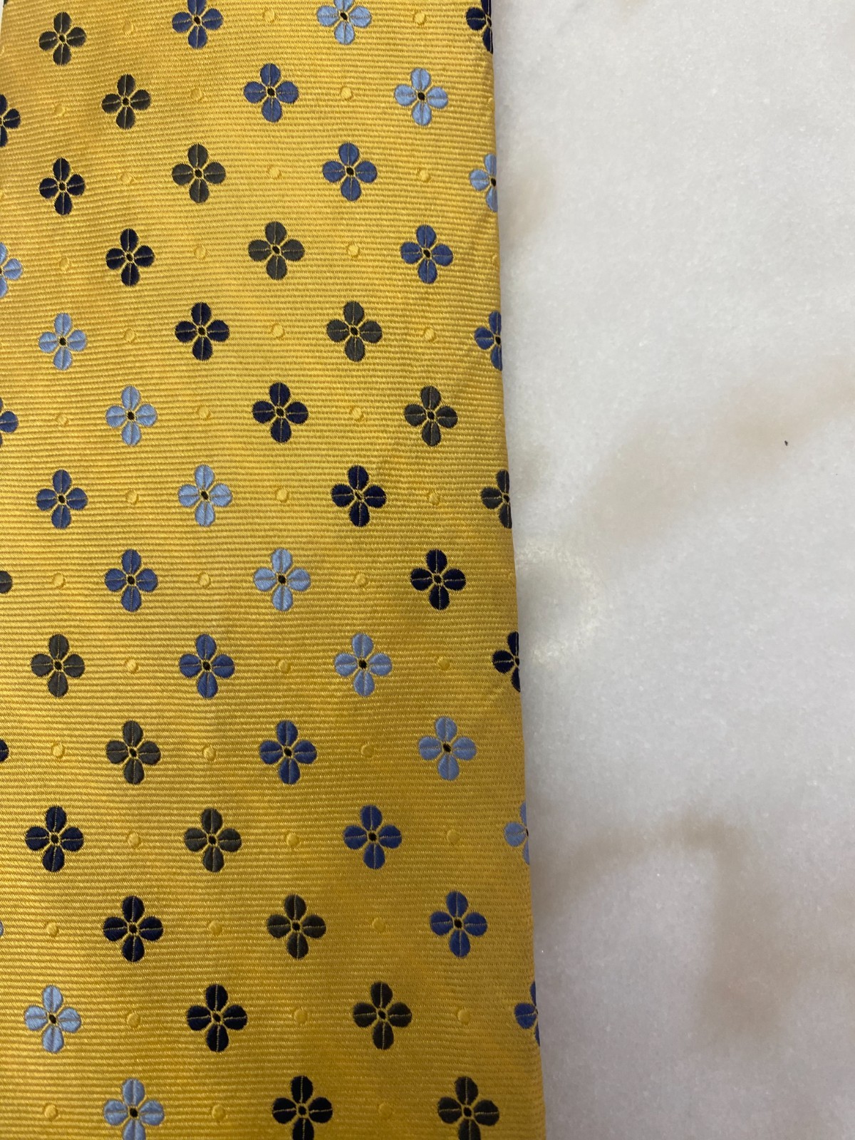 Tom James Corporate Image Silk Tie Yellow Blue Floral Pattern Made in Italy