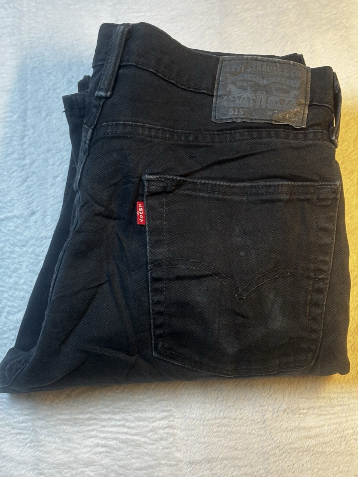 Levi’s 513 Jeans Men’s Size 32×34 Slim Black Denim Straight Leg Thrashed Holes