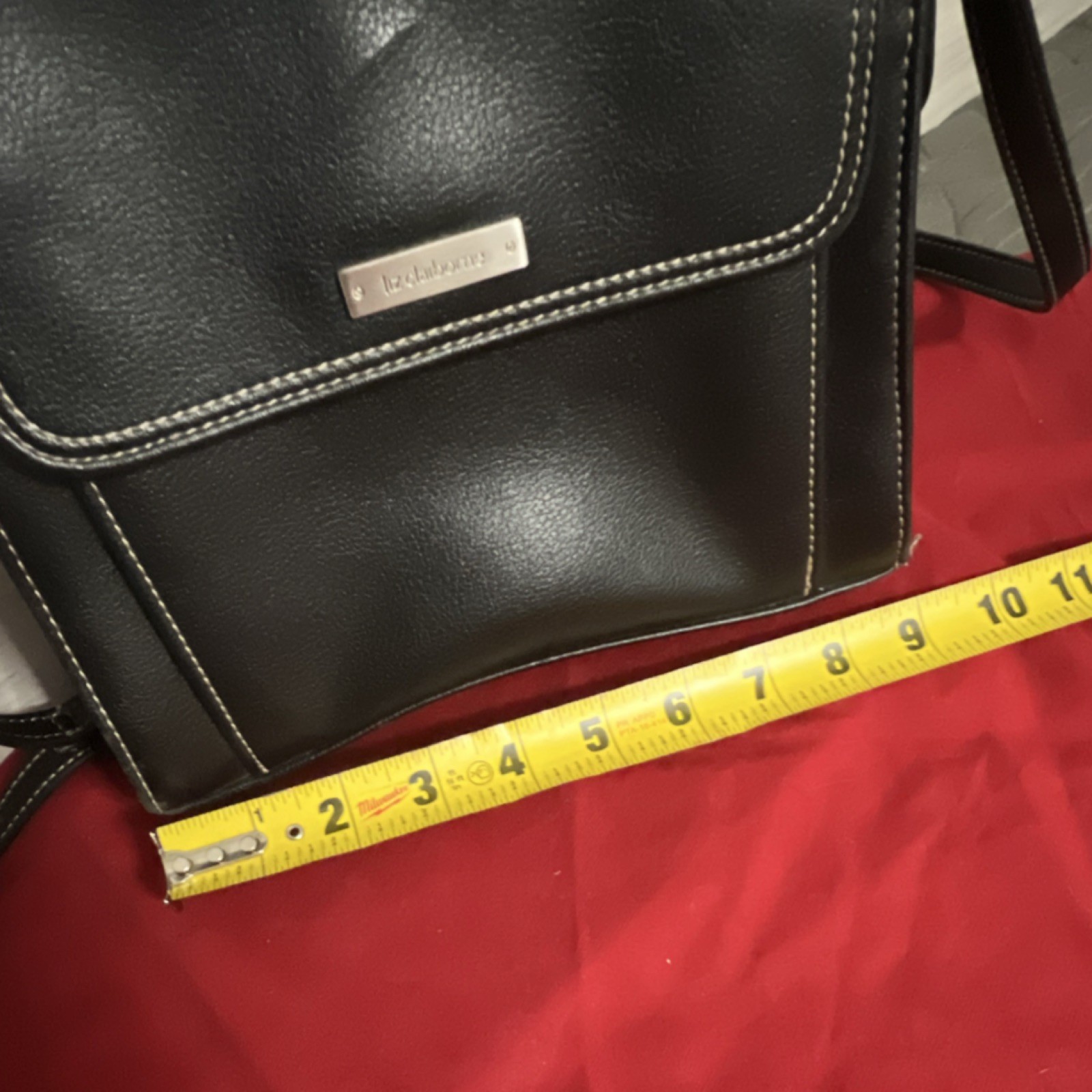 Liz Claiborne Black Shoulder Bag Contrast Stitching Logo Plate Red Lining Women