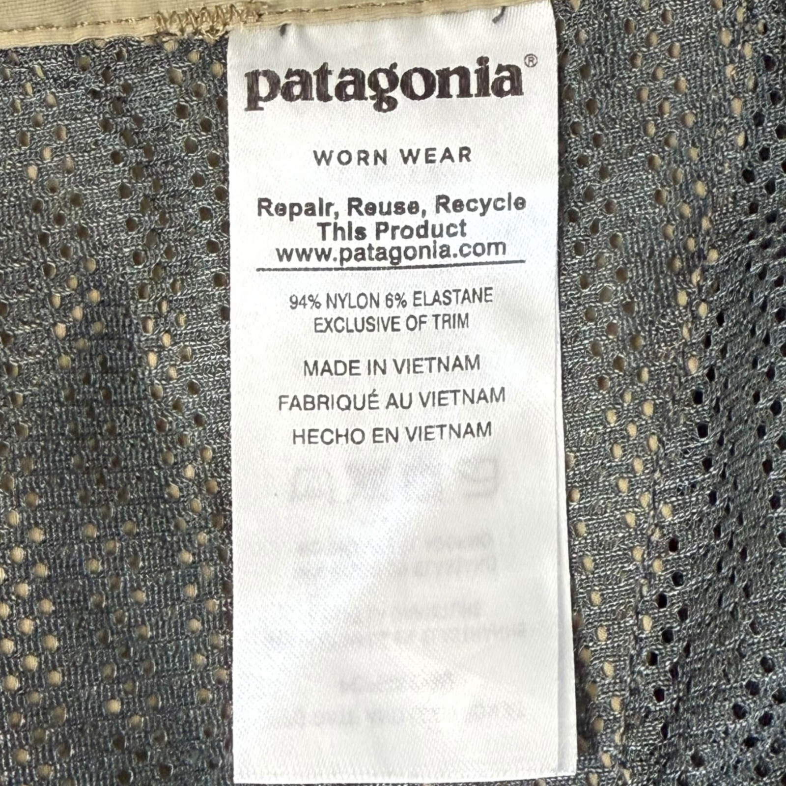 Patagonia MOC Hybird Cargo Board Shorts Mens Sz 38 Tan Quick Dry 4 Way Stretch