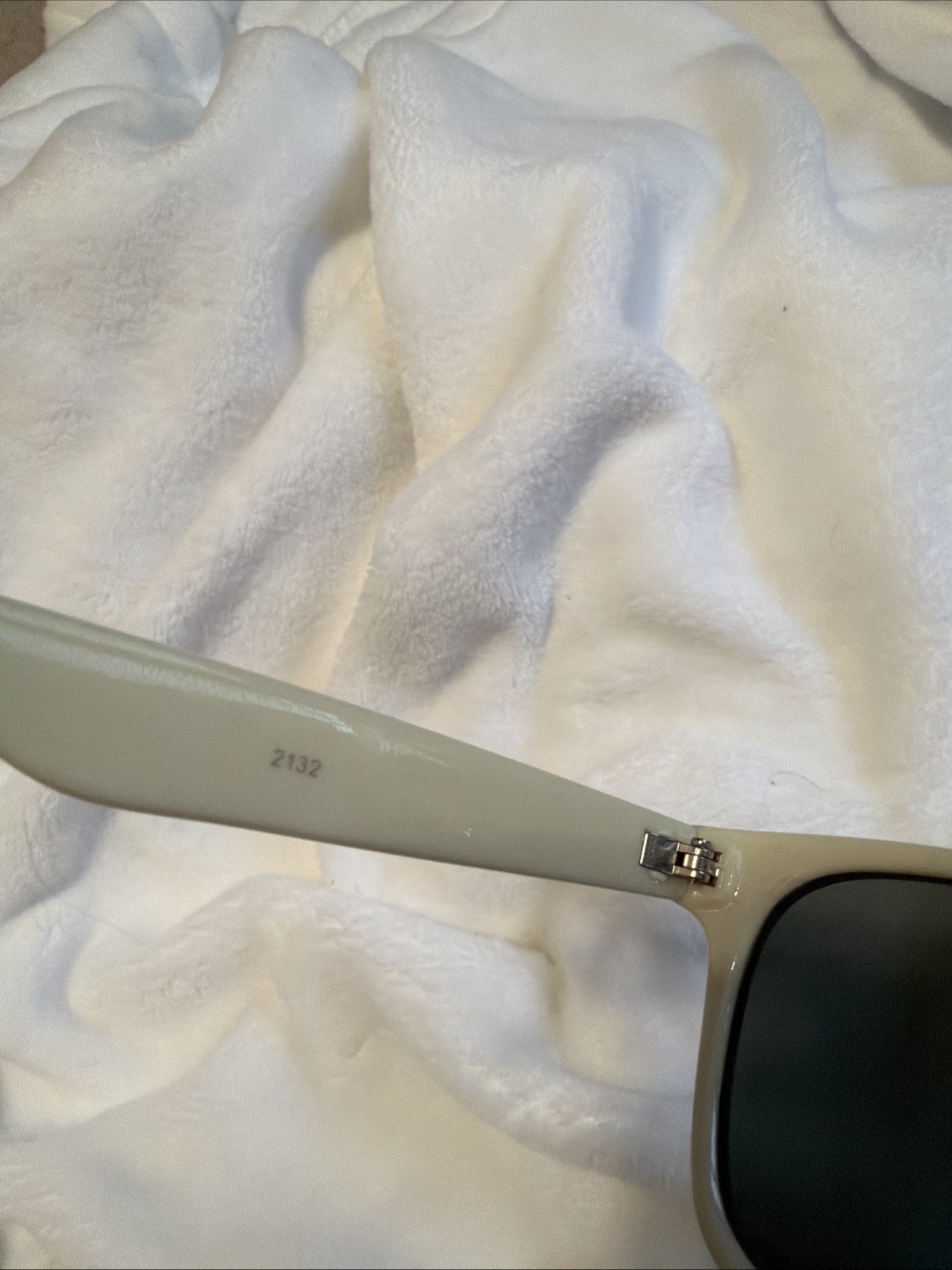 Ray Ban 2132 As Is See Pictures For Details