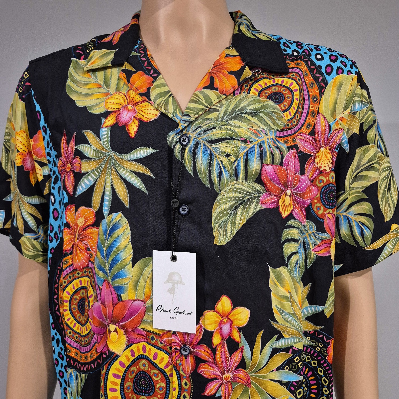 NWT $298 ROBERT GRAHAM BURMA HAWAIIAN SHORT BLACK FLORAL EMBROIDERY L