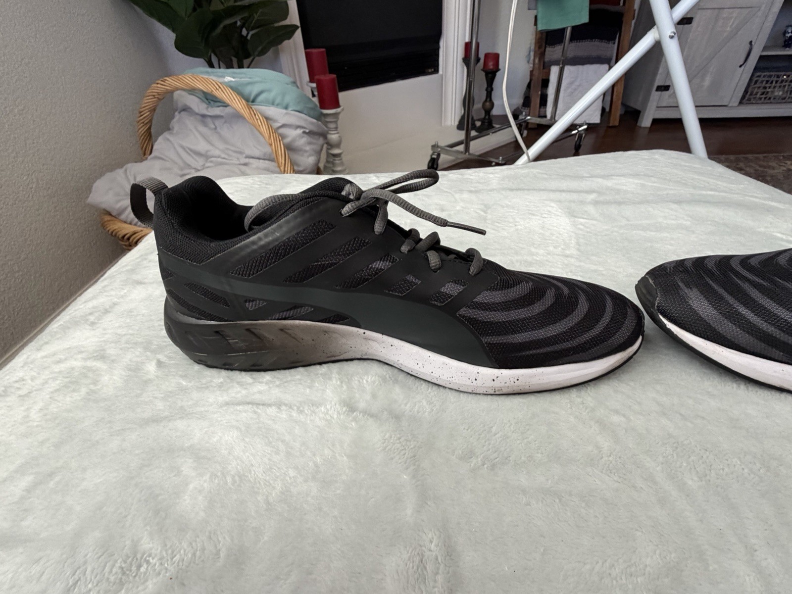 Puma Men’s Running Shoes Size 11.5 Black/Gray Athletic Sneakers