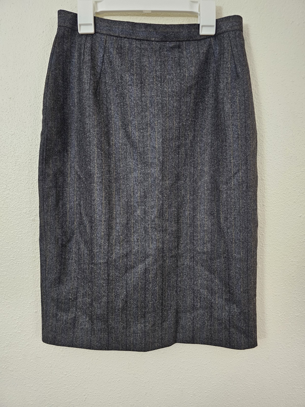 Kiton Pencil Skirt 100% Wool Size 44 (See Kiton Size Chart) Black Made In Italy.