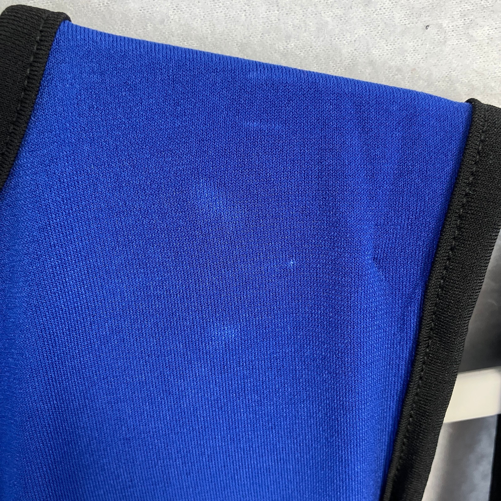 Avenue Cold Shoulder Asymmetric Tunic Women’s Size 22/24 Royal Blue