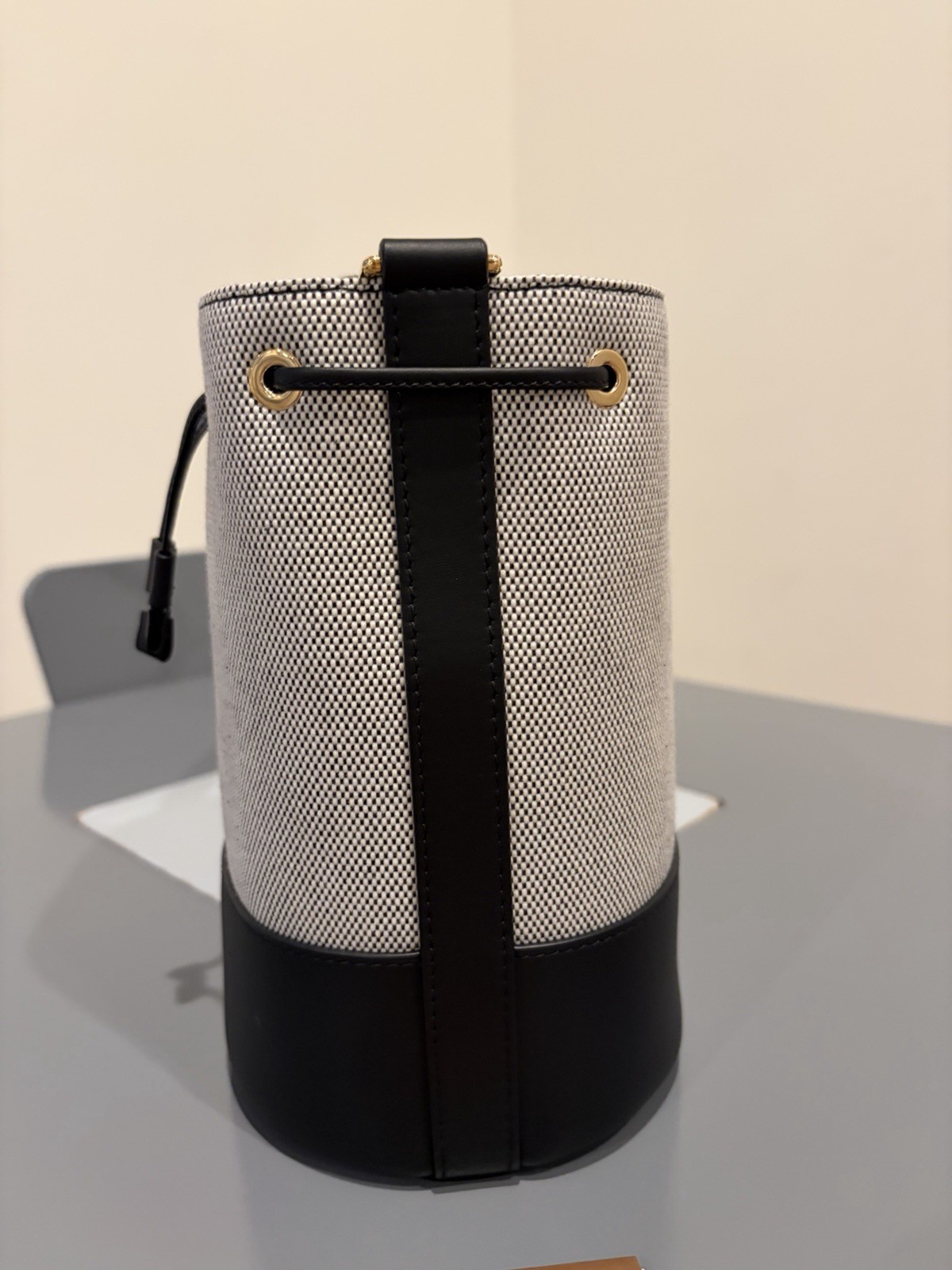 Burberry Black/Beige Bucket Drawstring Crossbody Bag Gold HW Logo Brand Card