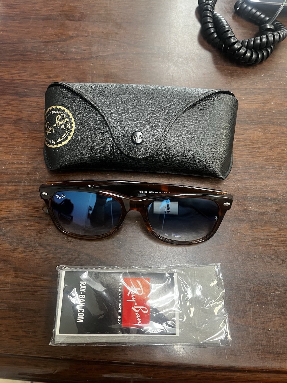 Ray Ban Wayfarer Ease RB 2132 Brown Black Frame With Blue Gradient Lenses