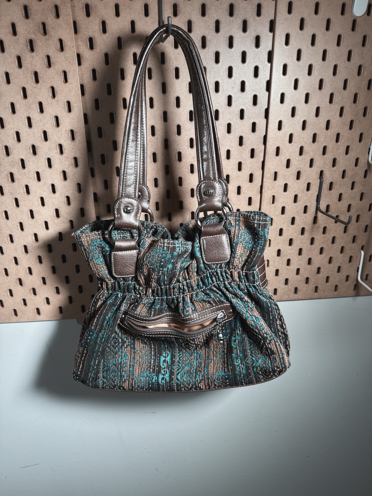 Brown Teal Geometric Shoulder Bag Zip Top Silver Hardware Lined Inner Pockets
