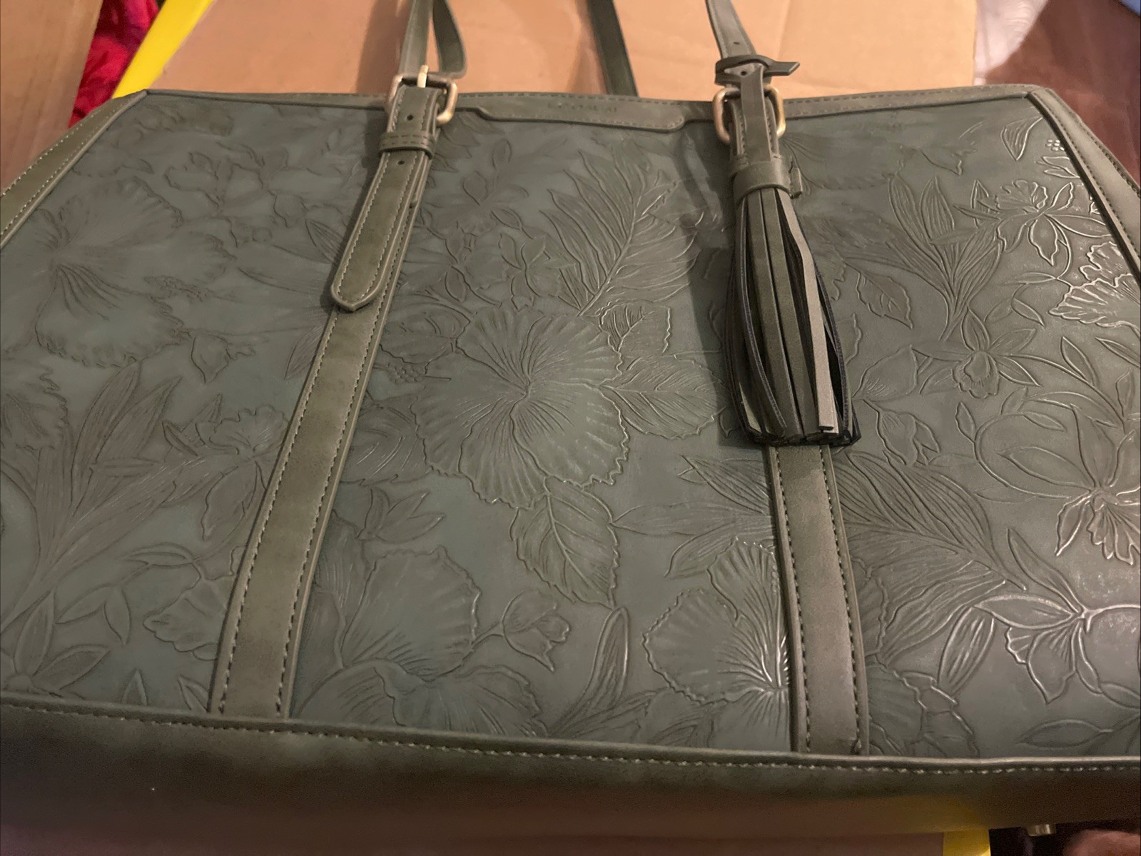 Ecosusi Handbag Womens Green Embossed Leather Tote Bag 16.5”x12” Plus Strap NICE