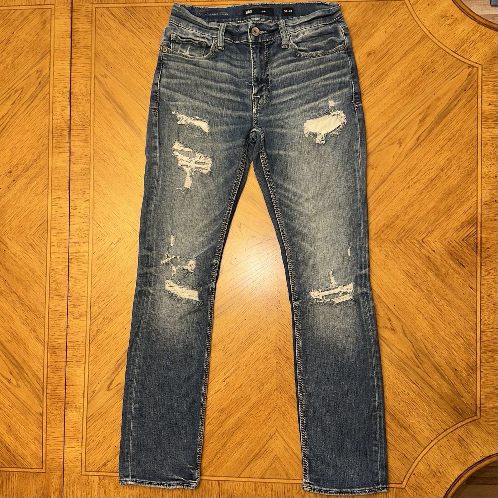 BKE Alec Jeans Men’s Size 30×32 Blue Straight Leg Medium Washed Distressed Denim