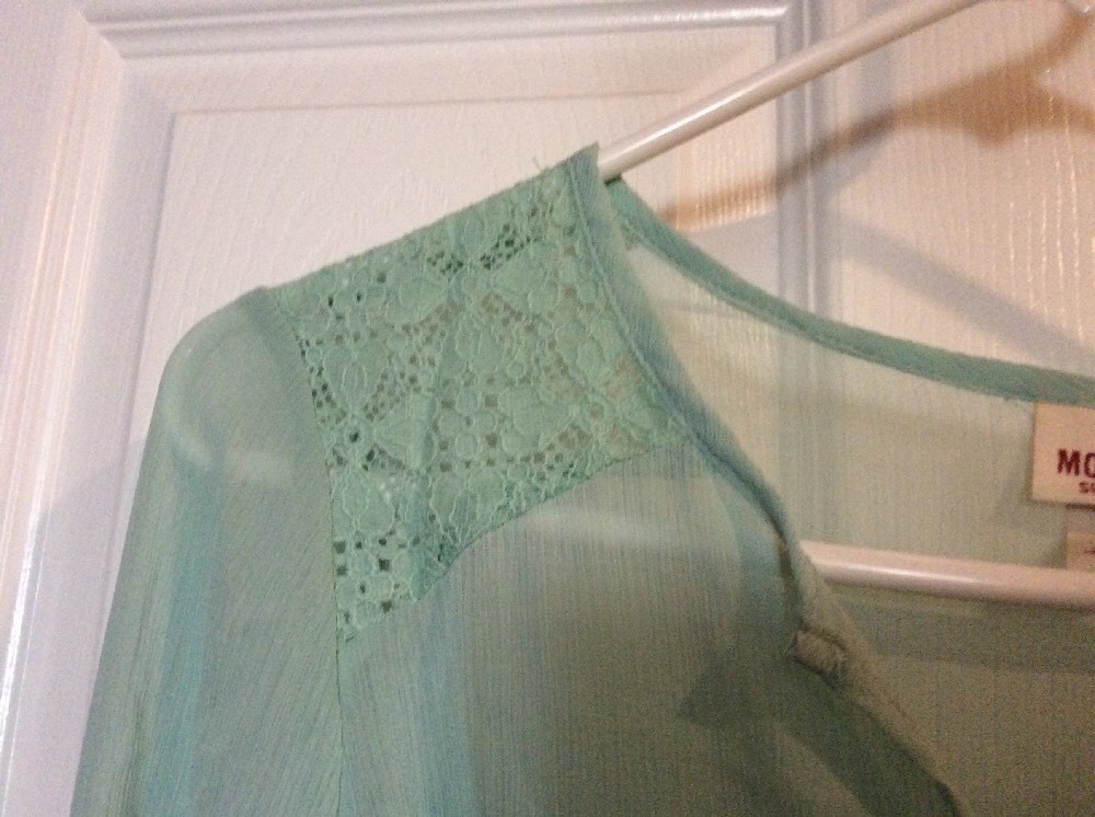 NWT Womens Green Small Shirt Top Blouse Career Sheer Belt Lace Button Up Sleeves