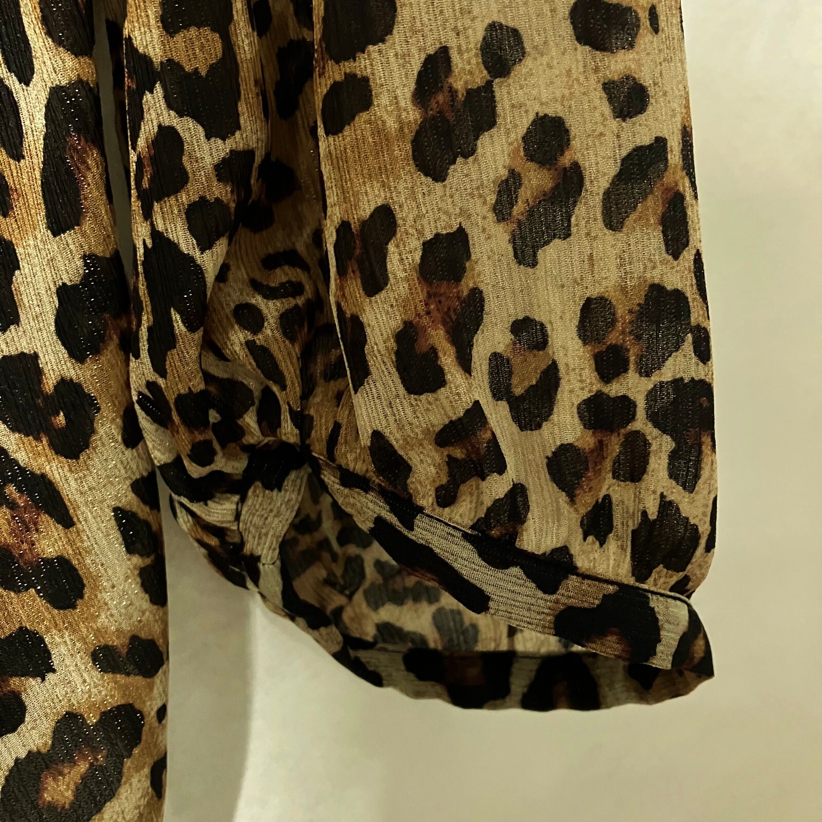 Soaked In Luxury Blouse Leopard Top Long Sleeve Button Down Animal Print Med New