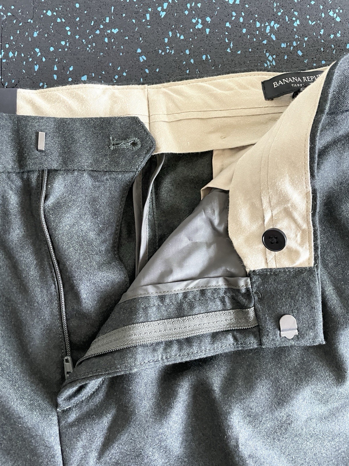 Banana Republic 100% Virgin Wool Tapered Fit Grey Dress Pants 35×34 NWT