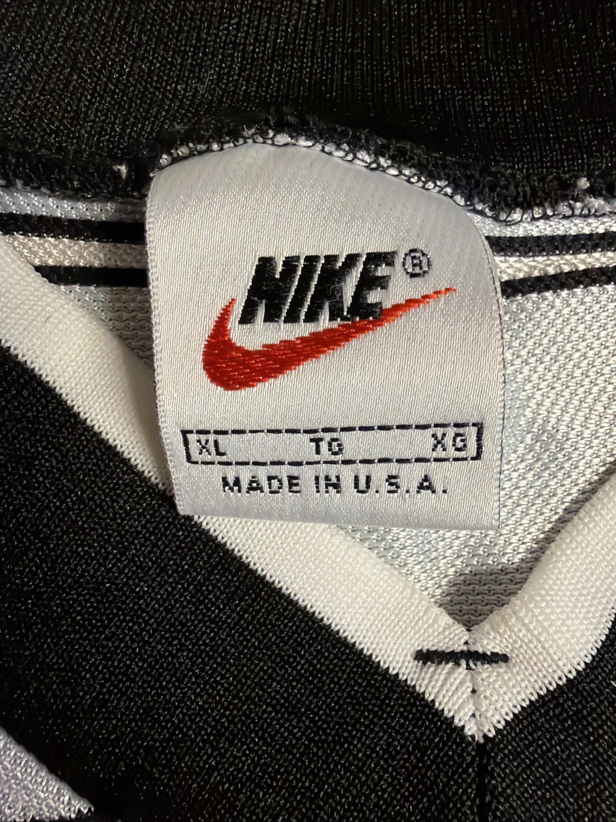 VTG 90’s Nike Jersey Shirt WhiteStriped Embroidered Logo Made In USA WhiteTag XL
