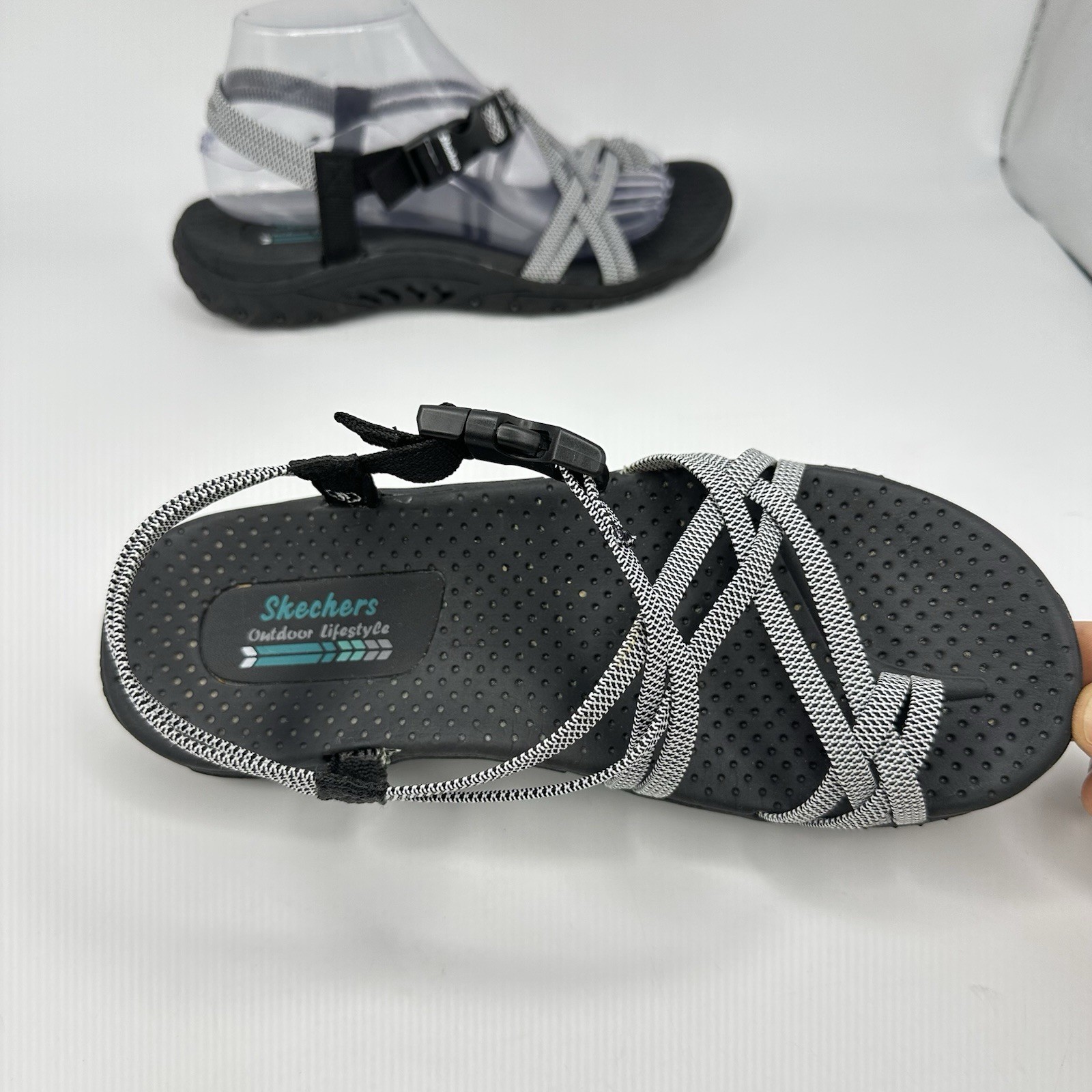 Skechers Reggae Irie Mon Black White Women’s Sandals Size 8