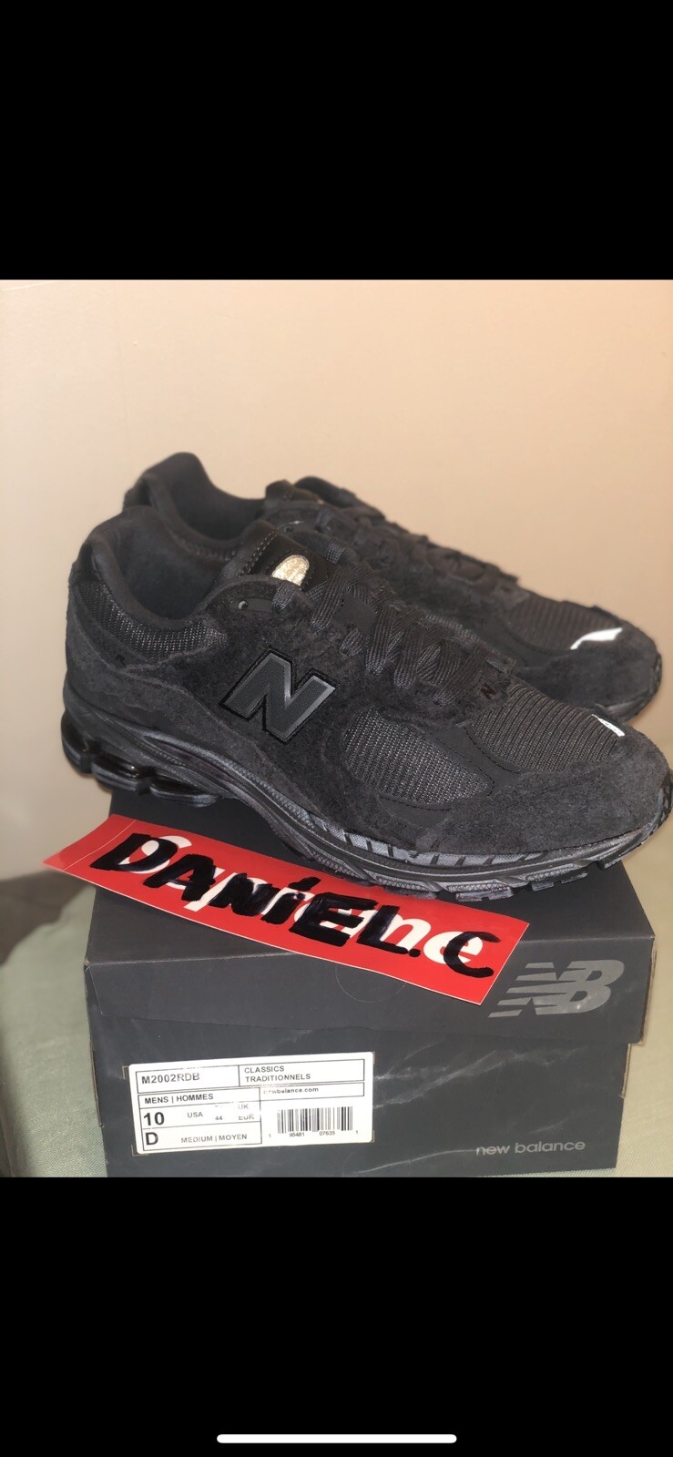 Size 10 – New Balance 2002R Black