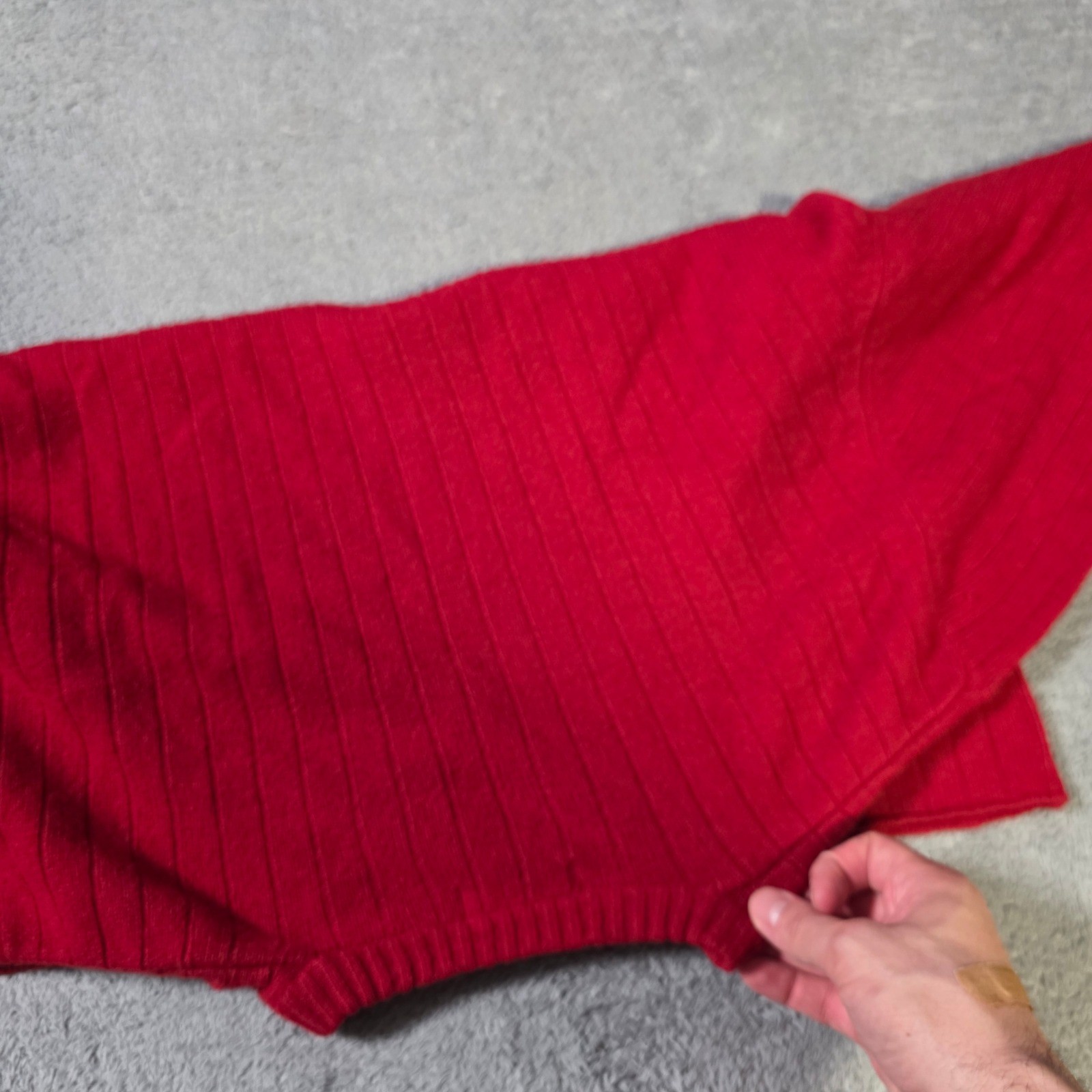 Bowen & Wright Mens Large Sweater Red Lambswool Blend V-Neck Ribbed Pullover