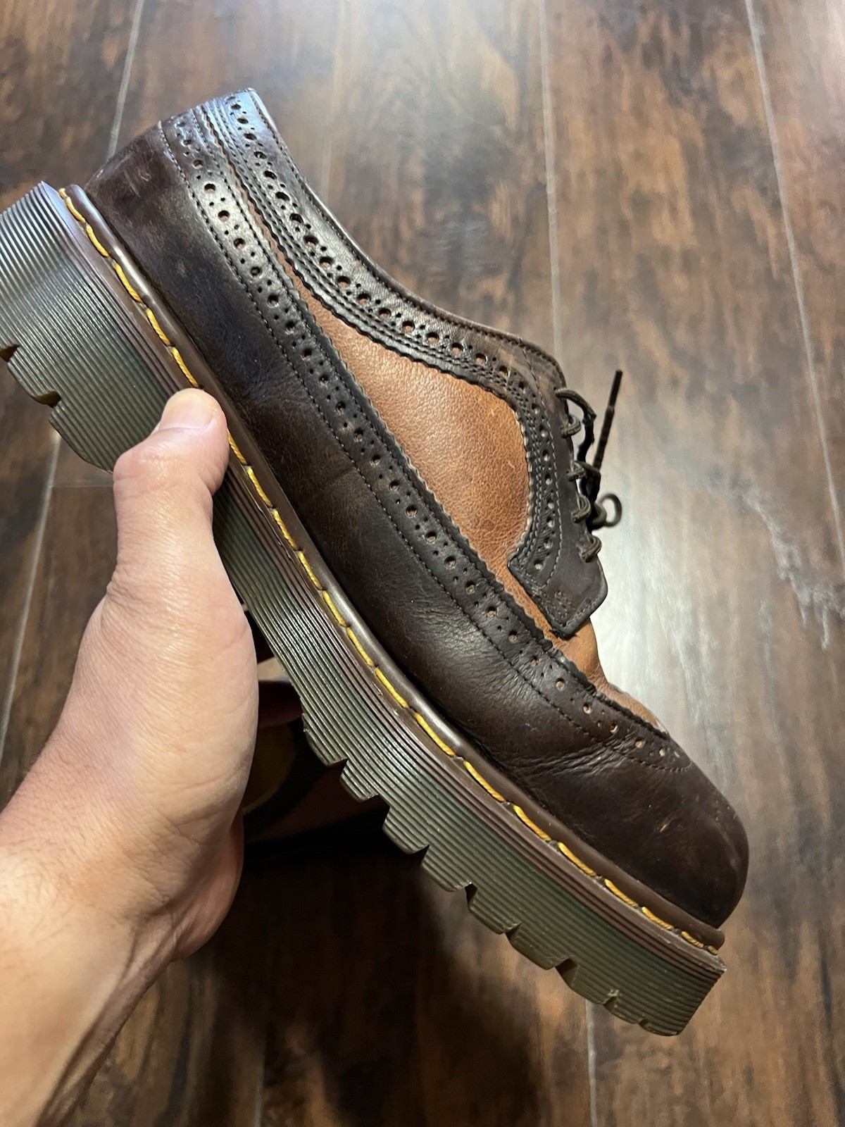 Vintage Dr. Martens 3989 Wingtip Brogue Shoes Mens Size 10 Brown Made in England
