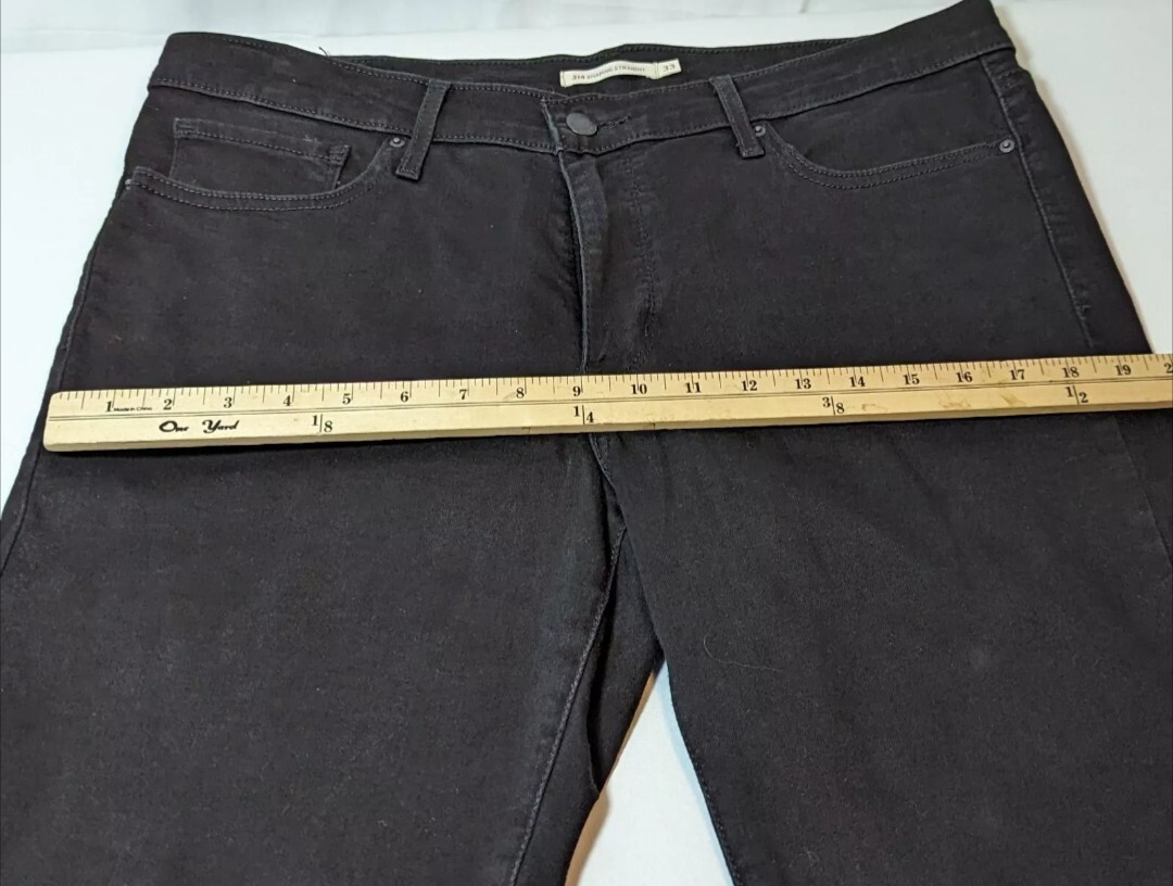 Levis 314 BlackJeans Womens 33 x 32 Shaping Straight Blackout Biker Denim
