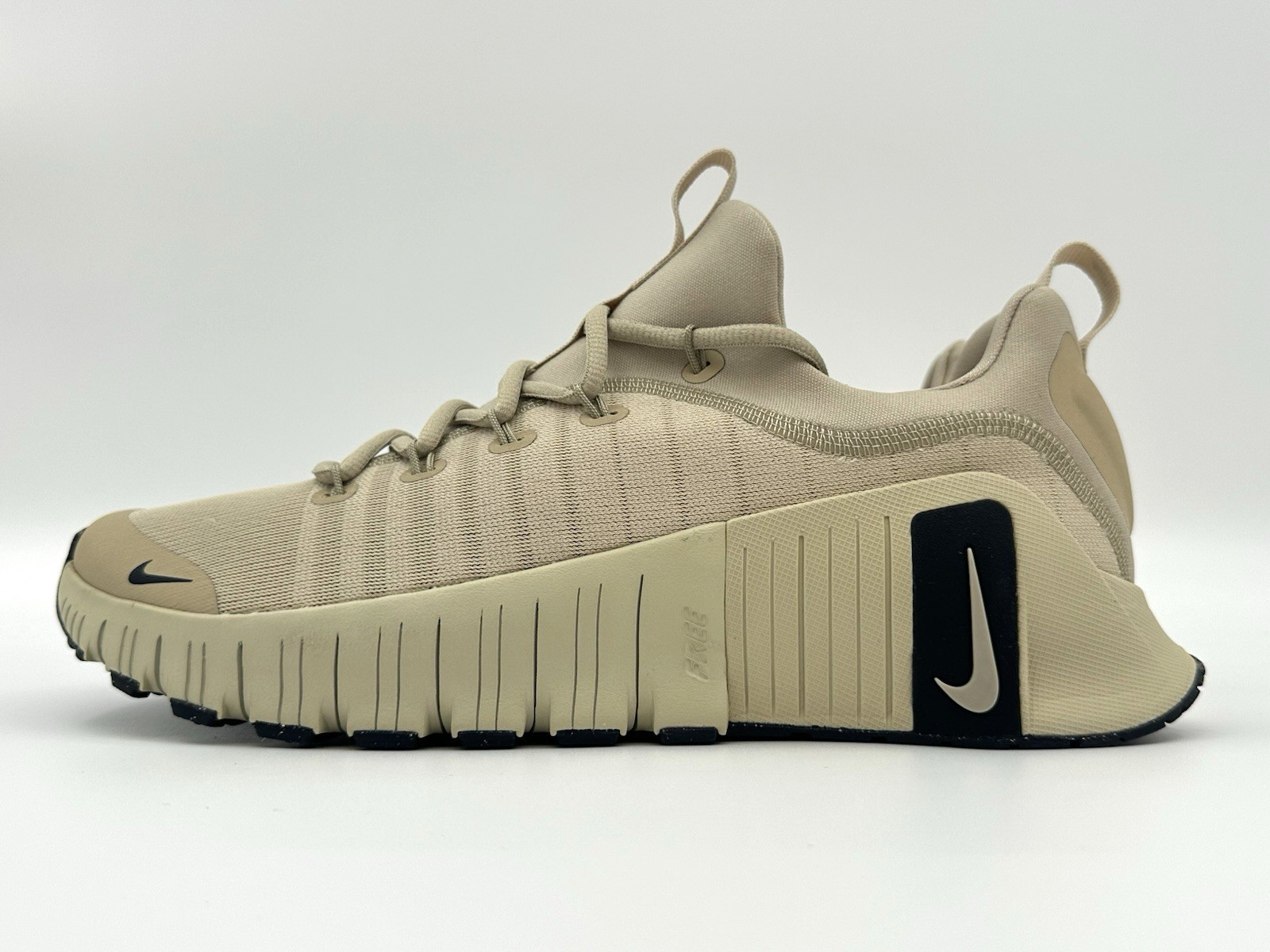 Nike Free Metcon 6 Men’s Size 9.5 Light Desert Khaki Brown Black FJ7127-200