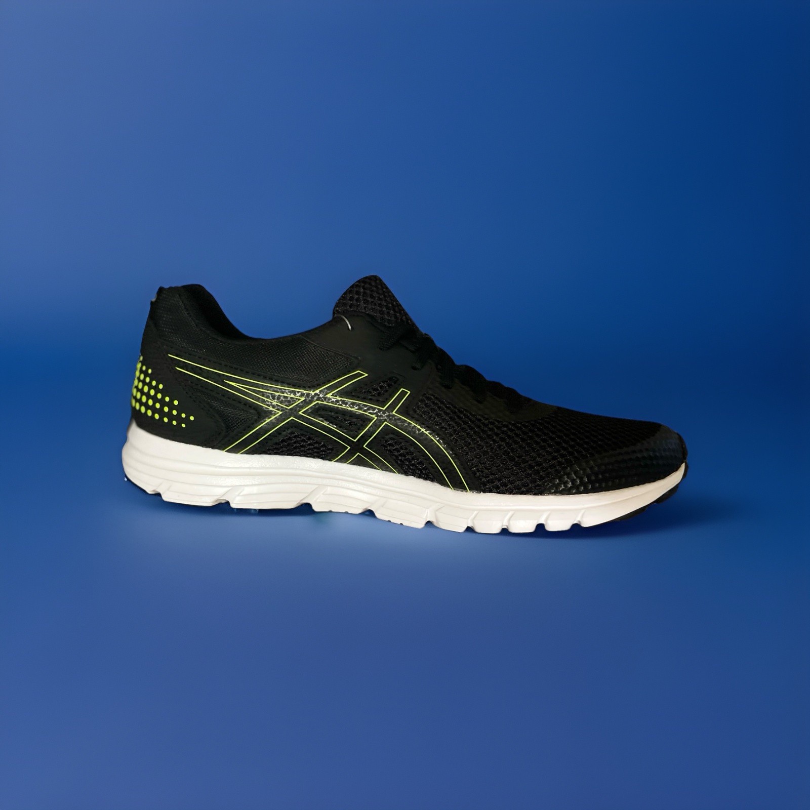 Size 10 – Asics Gel 33 Run Black Volt