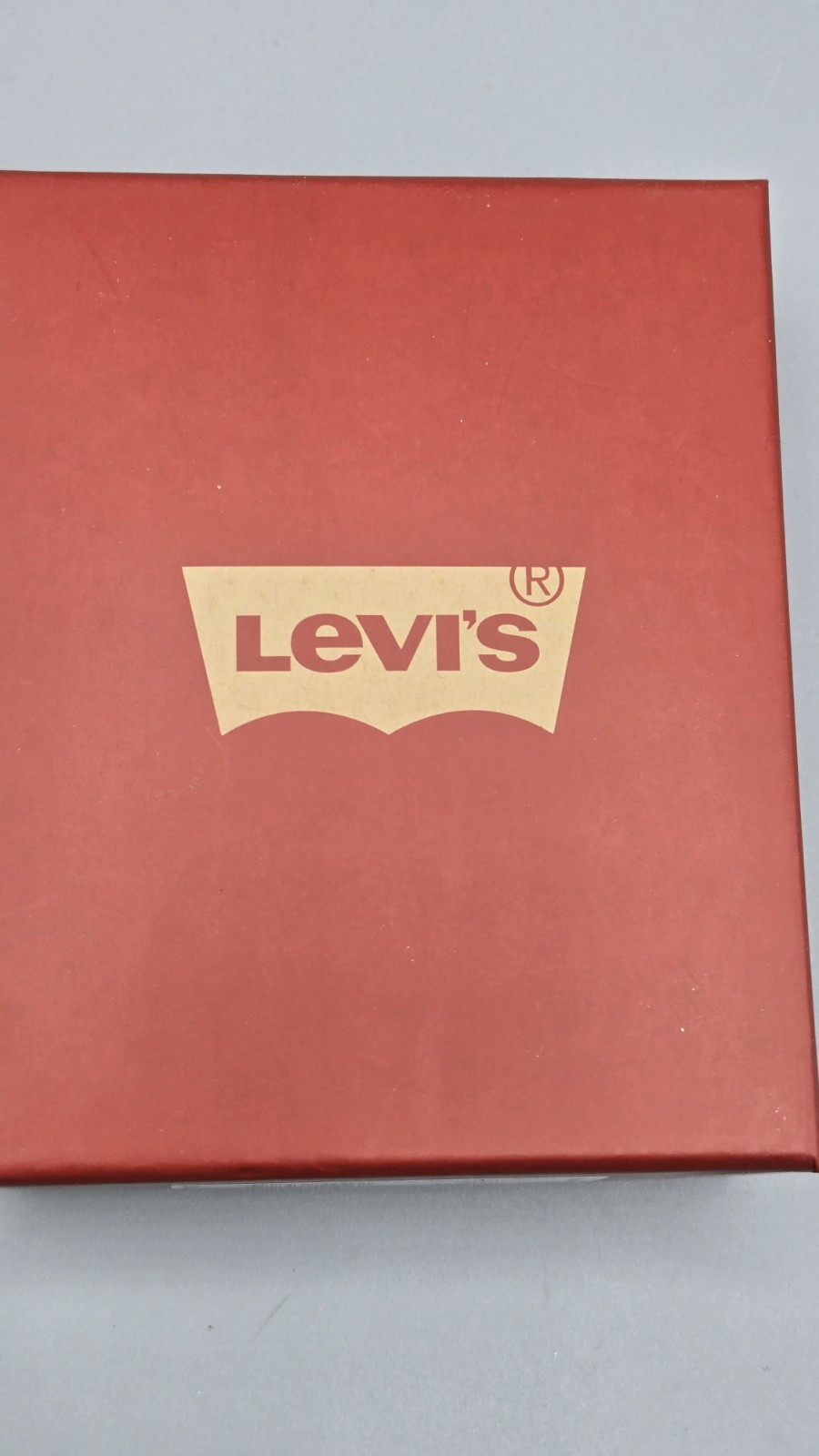 Levi’s Bifold Black Men’s Wallet 4.5×3.5 Inches Free And Fast Shipping