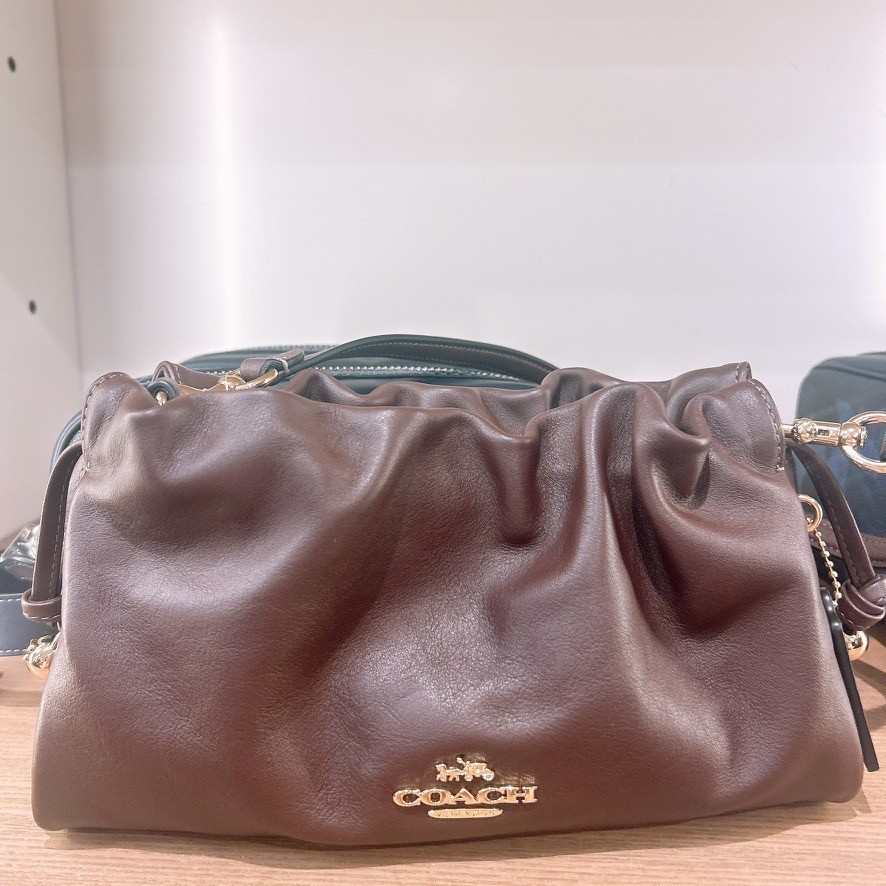 NWT Coach Faye Shoulder Bag CV529 Gold/Maple