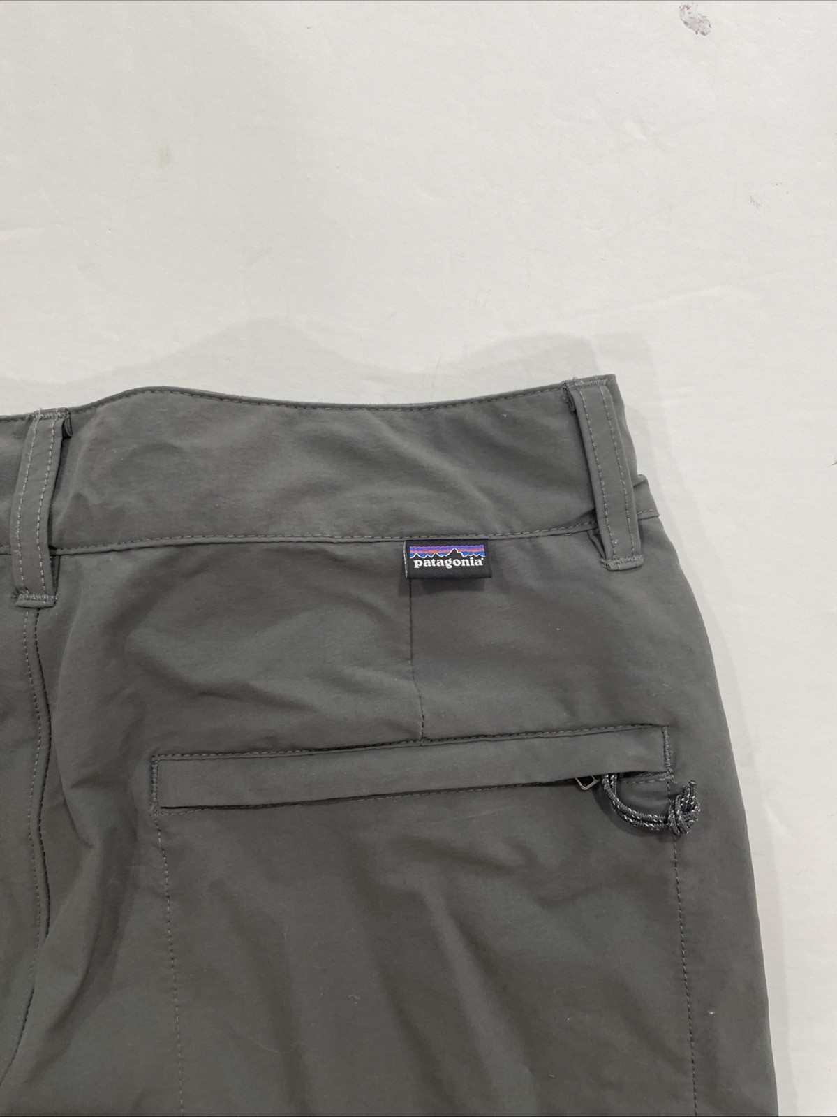 Patagonia Men’s Quandary Pants Regular Size 30 gray with 31 In Inseam