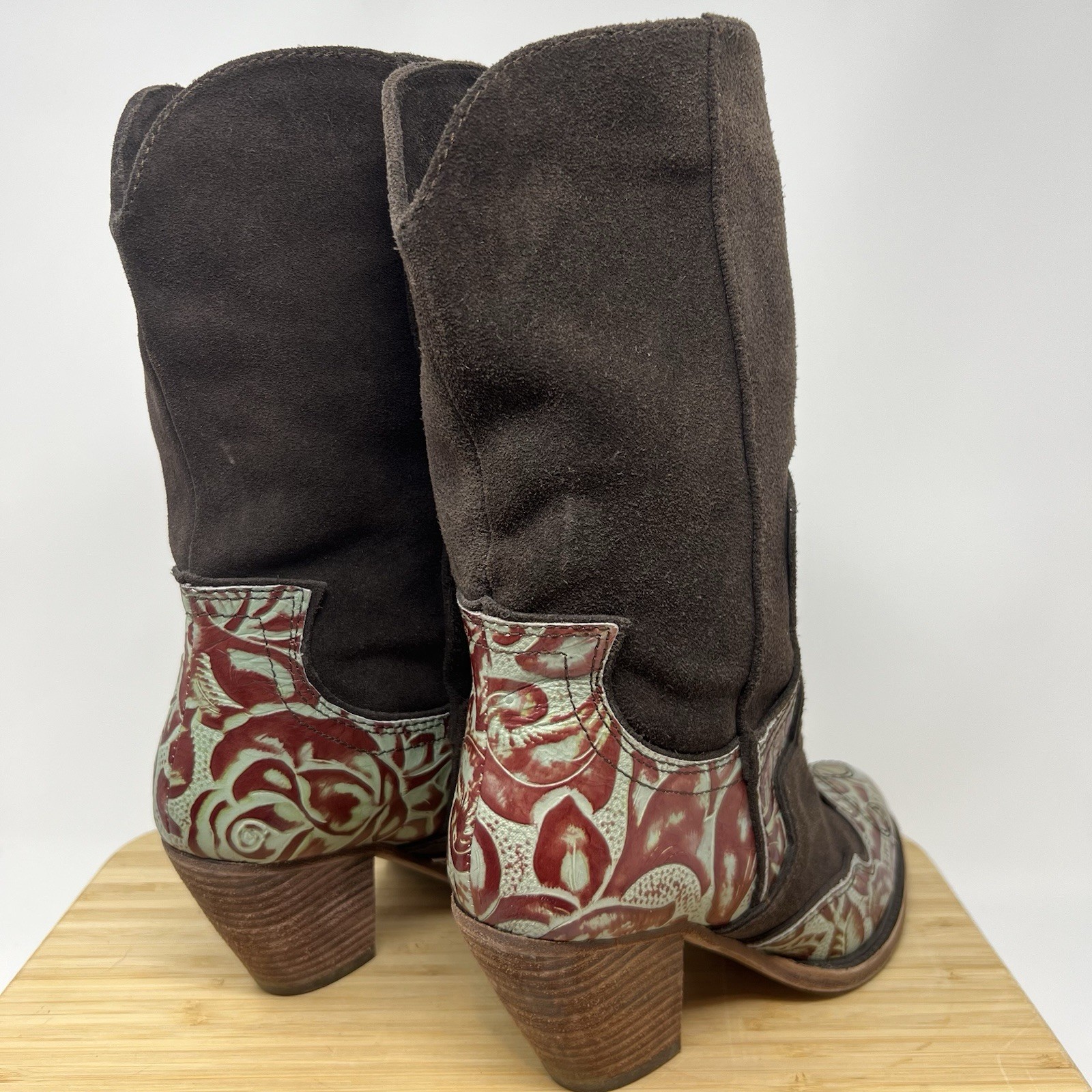 Suede Leather Brown Embroidered Western Cowboy Boots Size 6 Jessica Bennett Heel