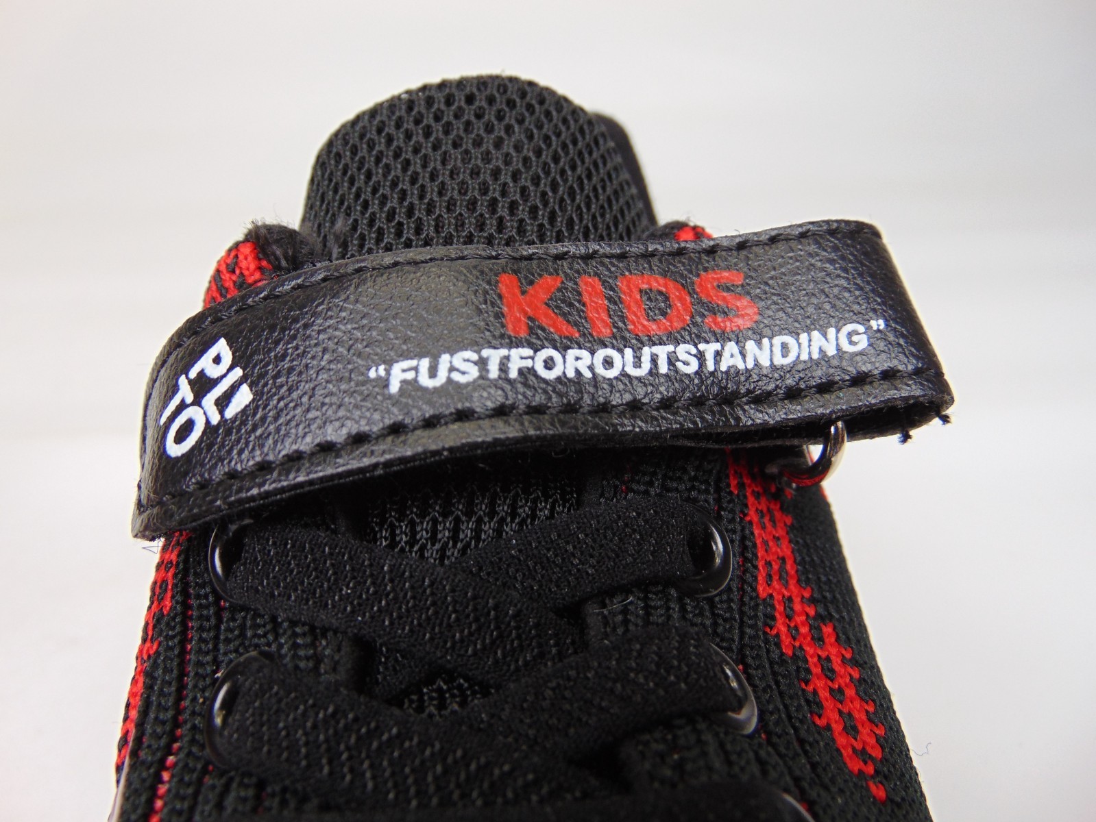 NEW Fustforoutstanding Kids Grade Schools Shoes Size 13.0 K Walk Casual Sneakers