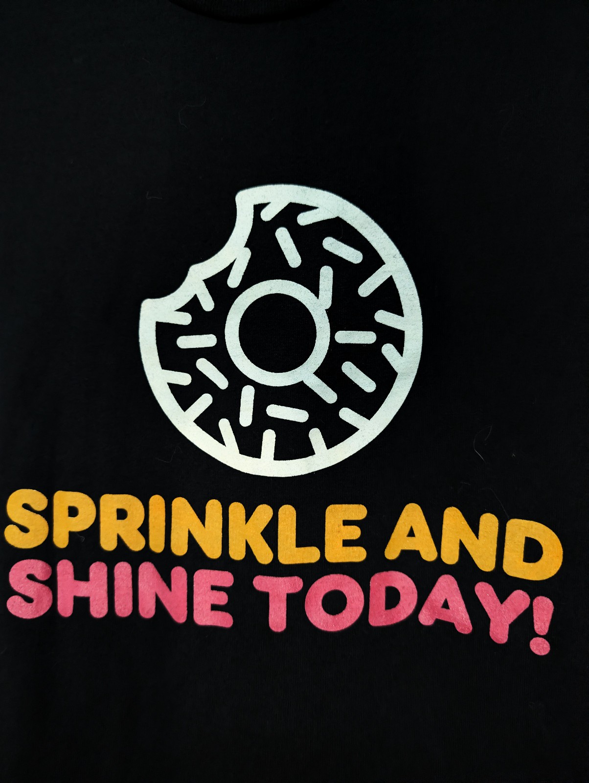 Dunkin’ Donuts Sprinkle & Shine Today XL Black Employee Shirt 22″ W X 29.5″ L