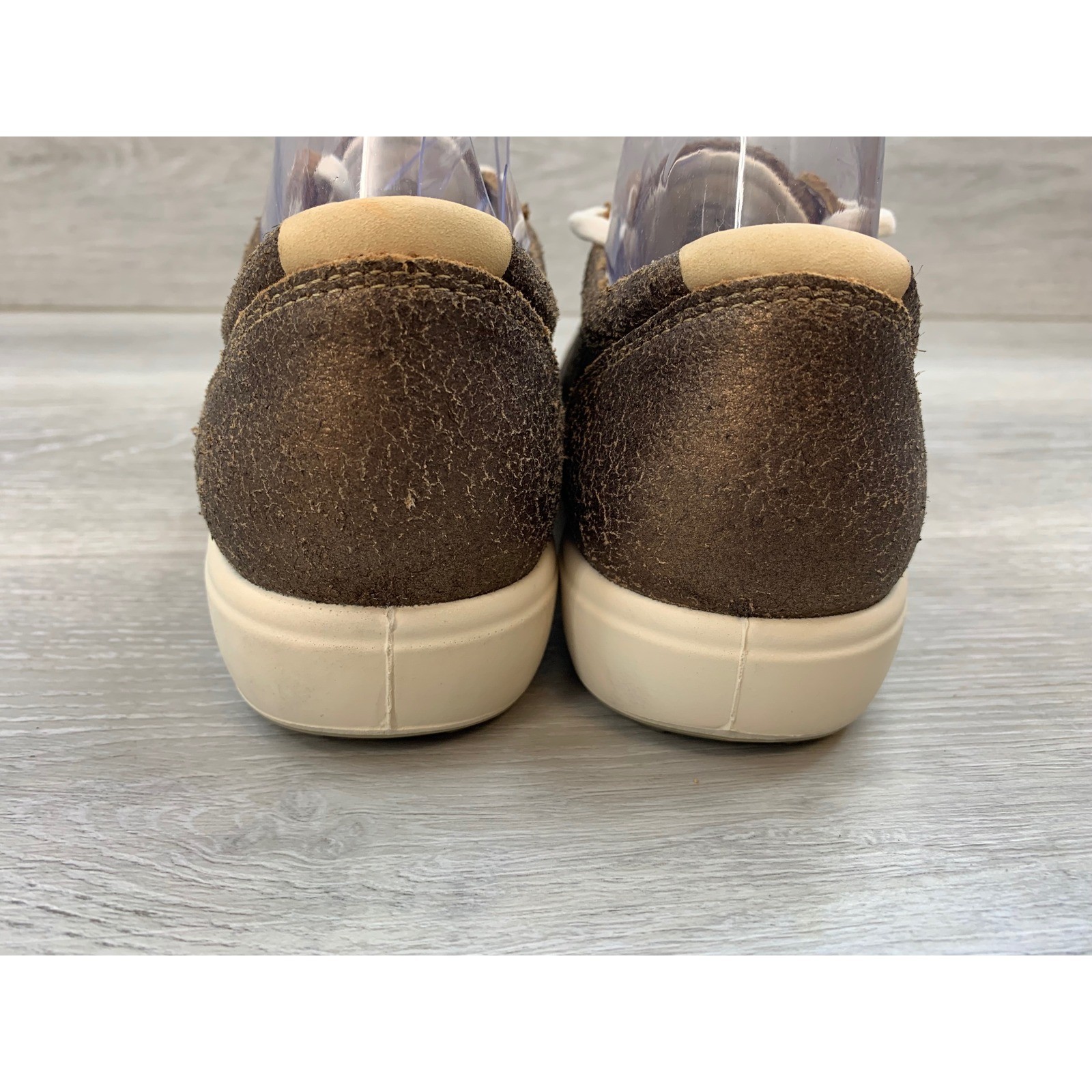 ECCO Soft 7 Women’s Sneakers Metallic Bronze Brown Leather 7 EW Comfort Shoes